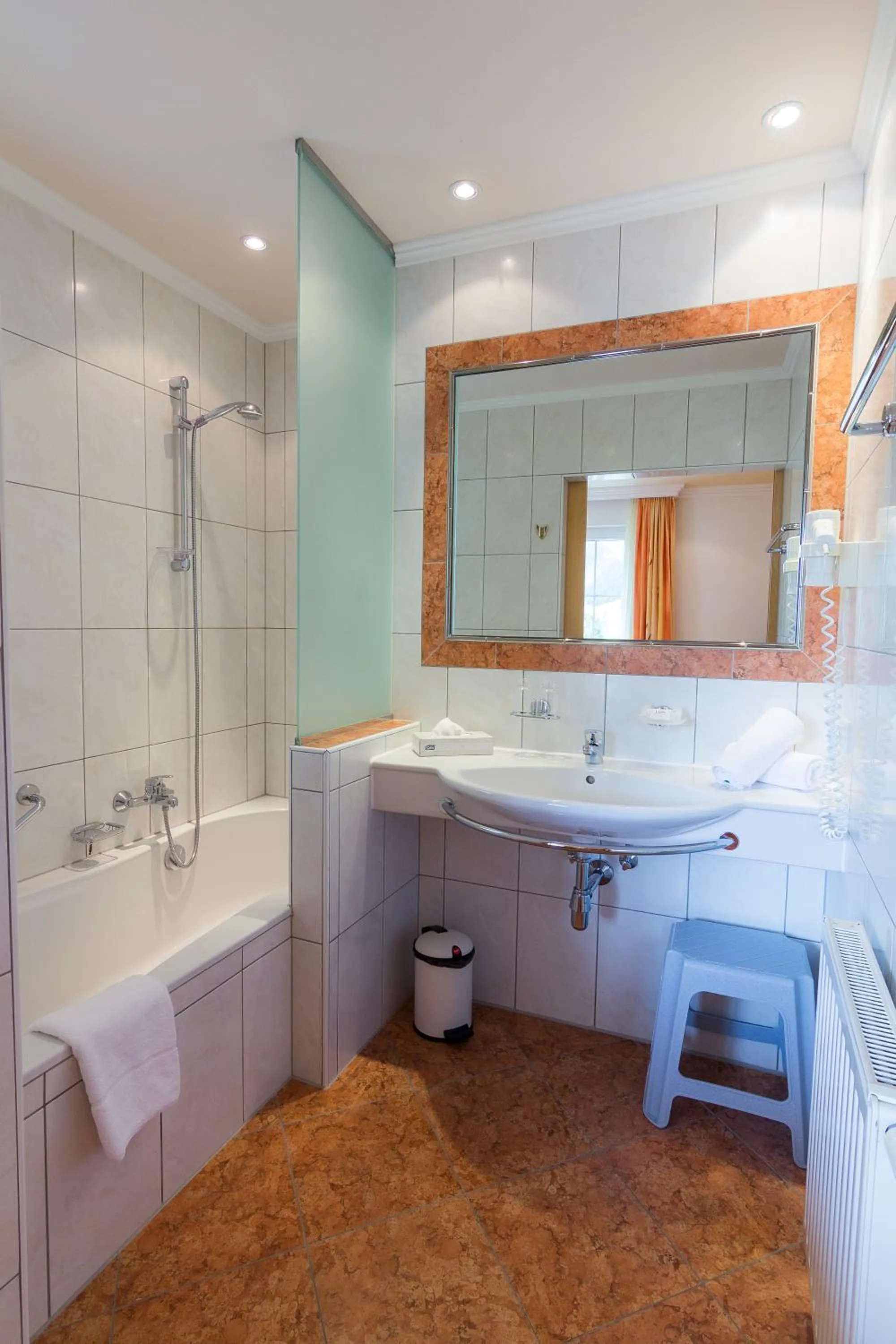 Bathroom in Hotel Garni Martina