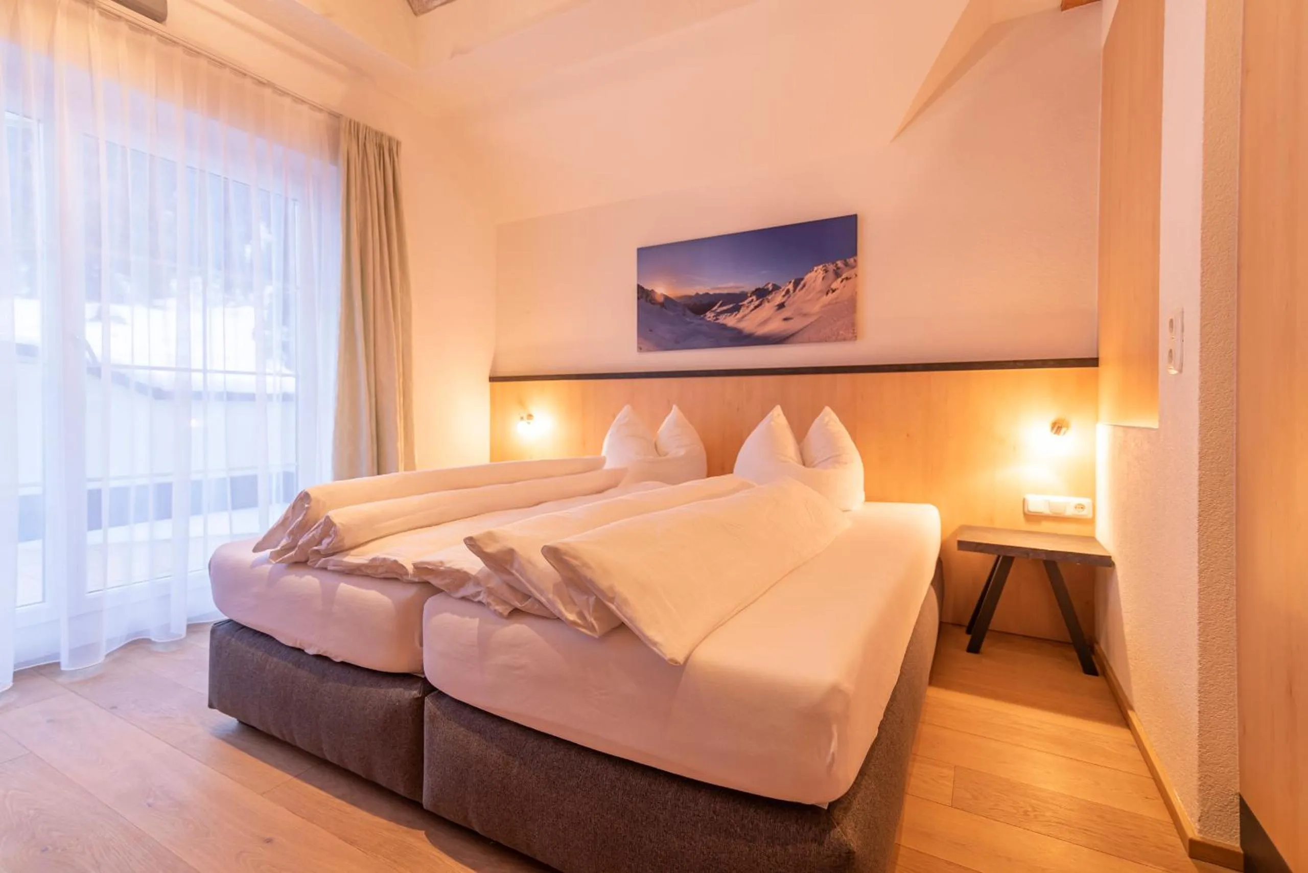 Bedroom, Bed in Hotel Garni Martina