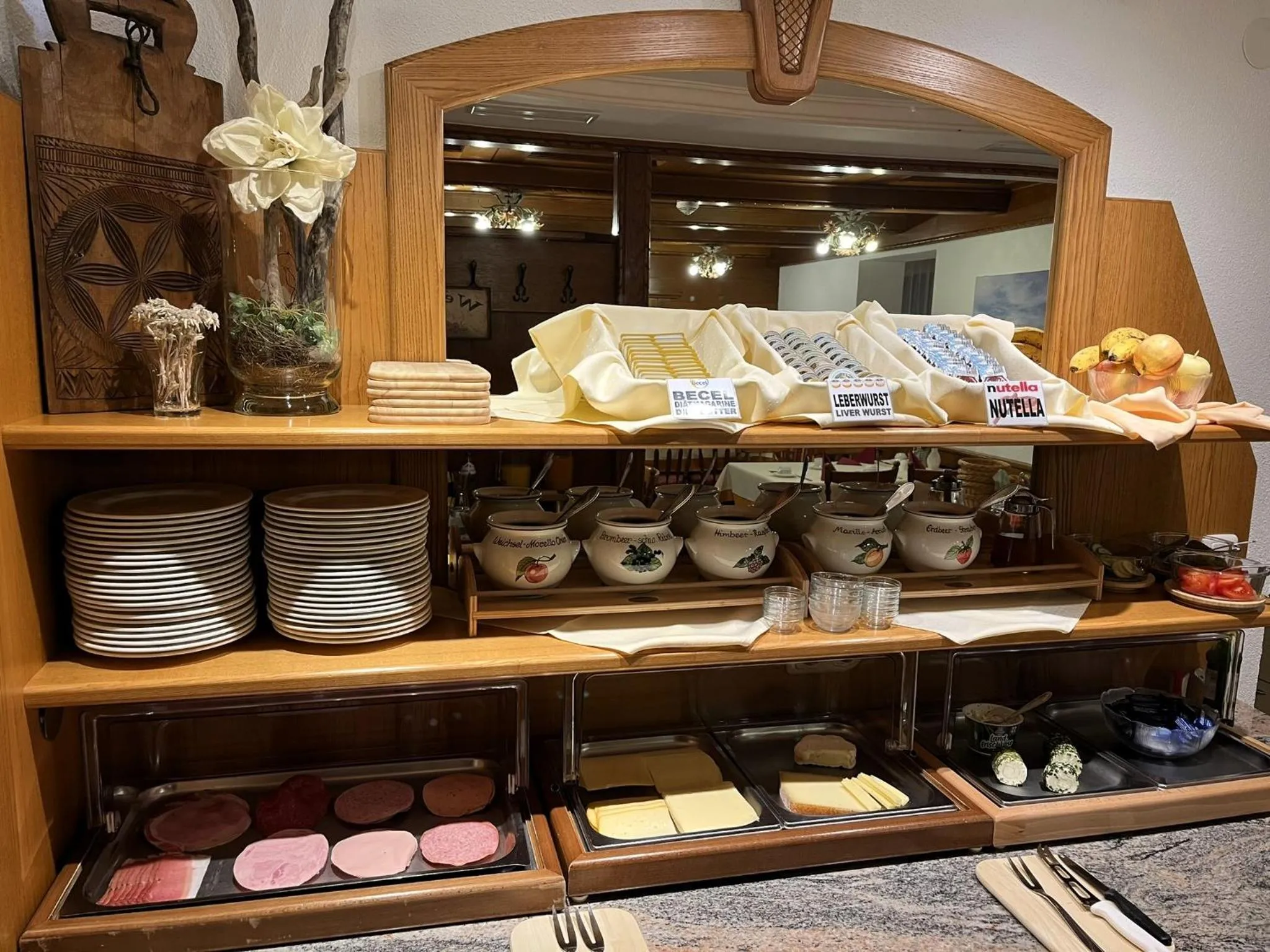 Breakfast in Hotel Garni Martina