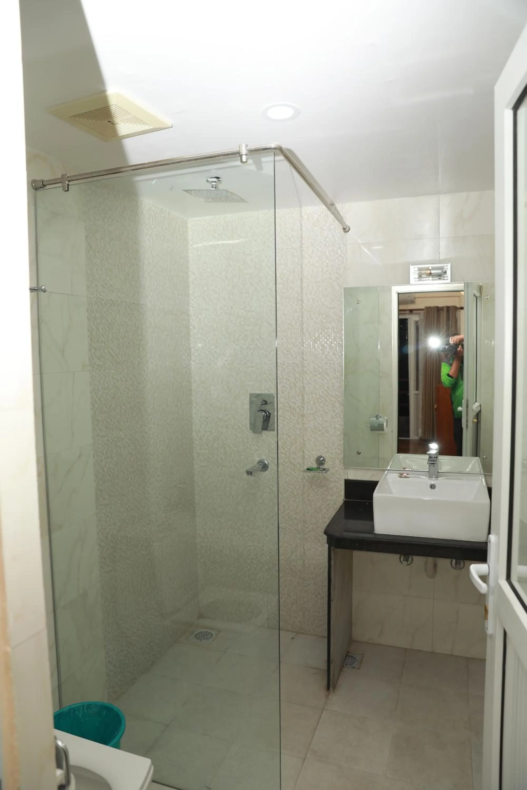 Toilet in Hotel Guru