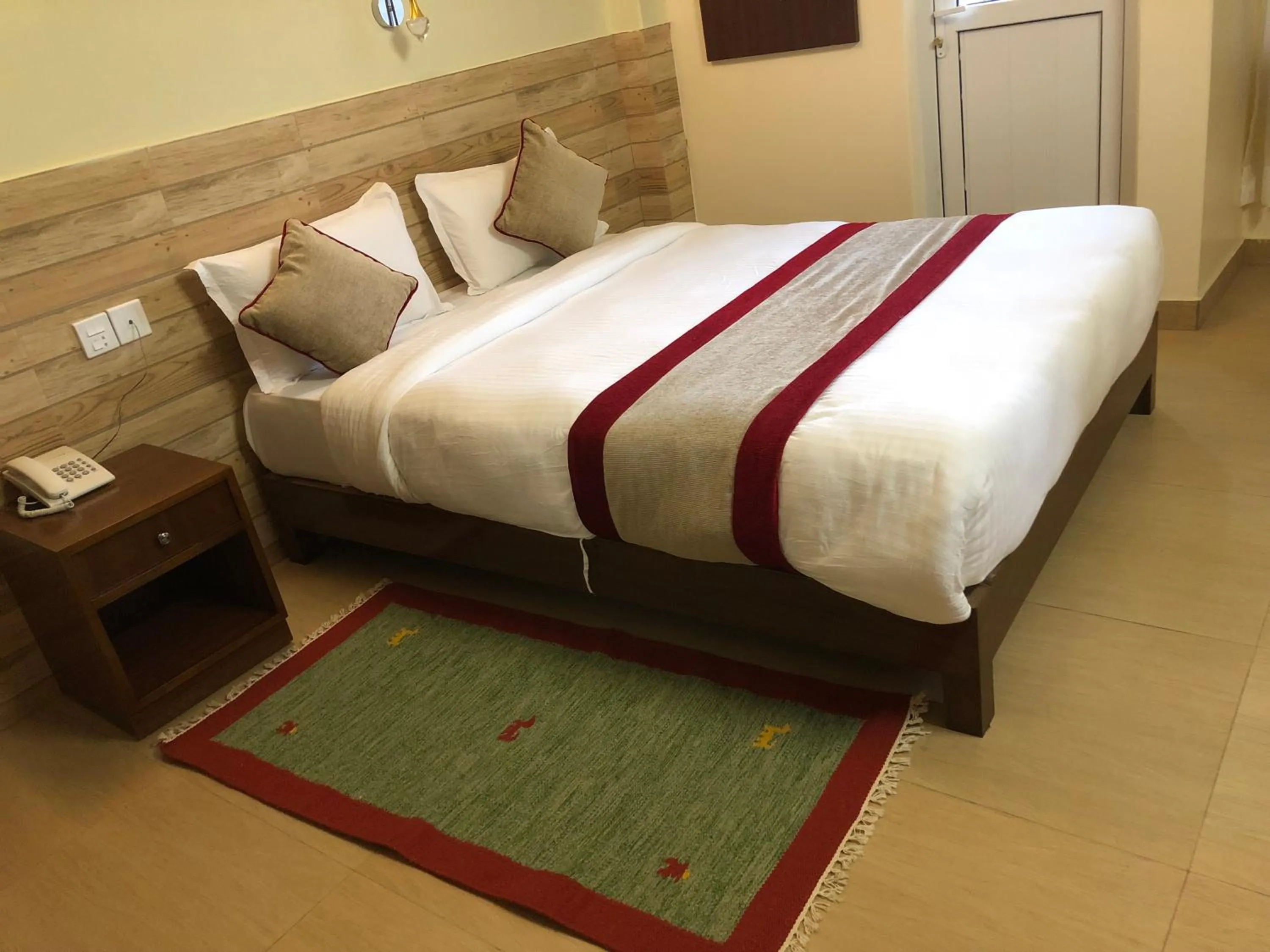 Bed in Hotel Guru
