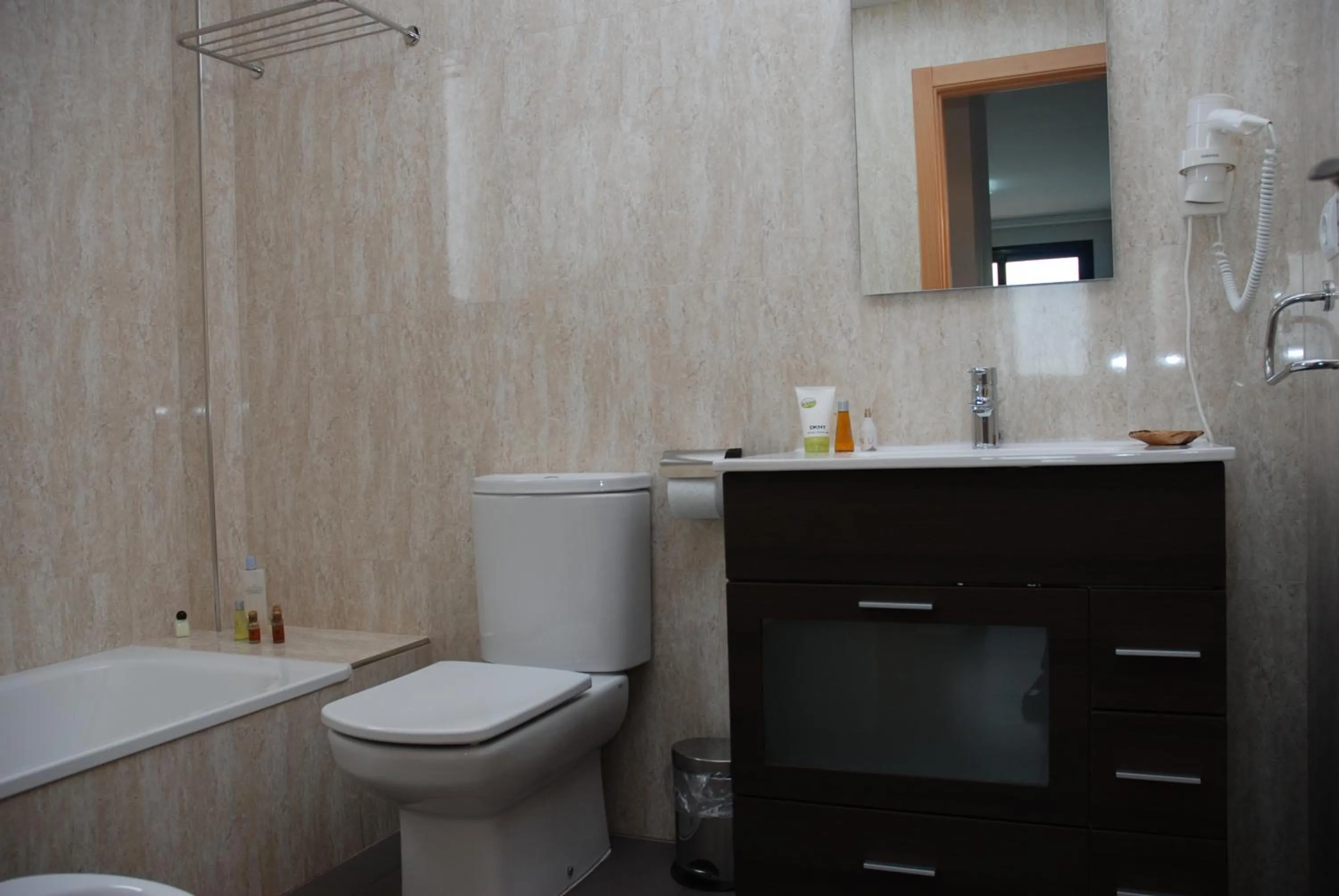 Bathroom in Aparthotel El Faro