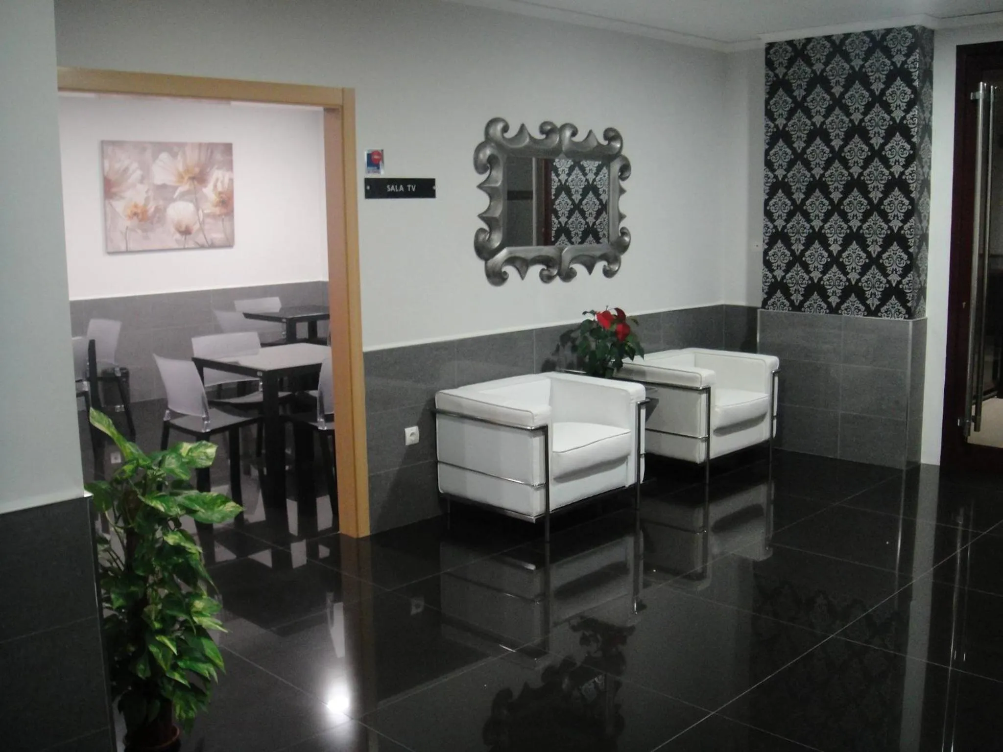 Lobby or reception in Aparthotel El Faro
