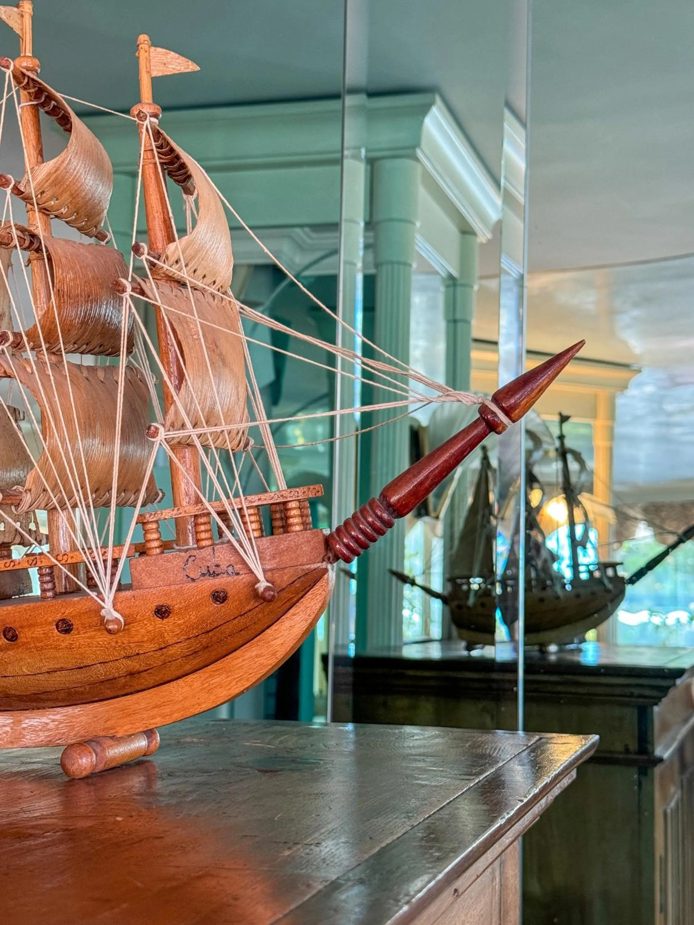 Decorative detail in Hotel Des Nations - Vintage Hotel sul mare