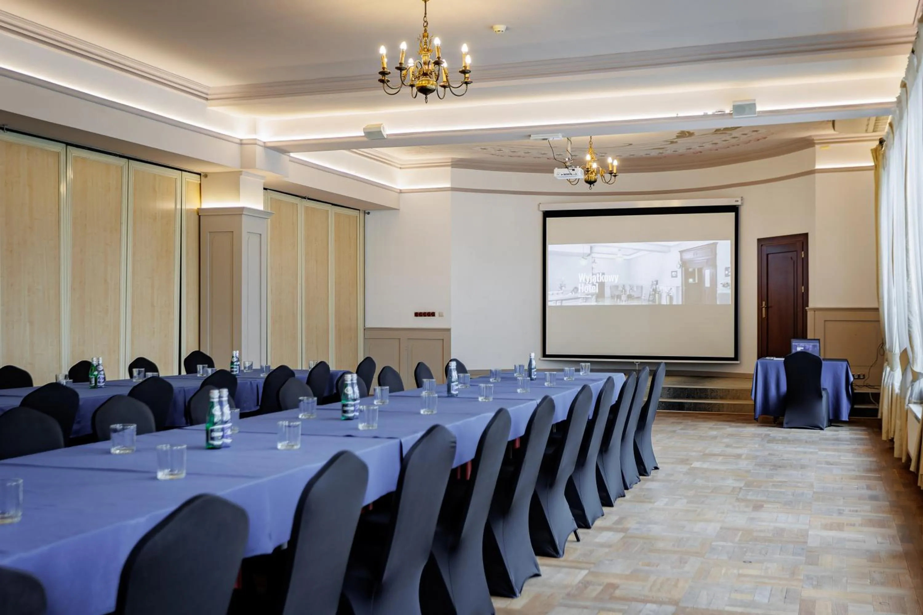 Meeting/conference room in Hotel Cristal Park
