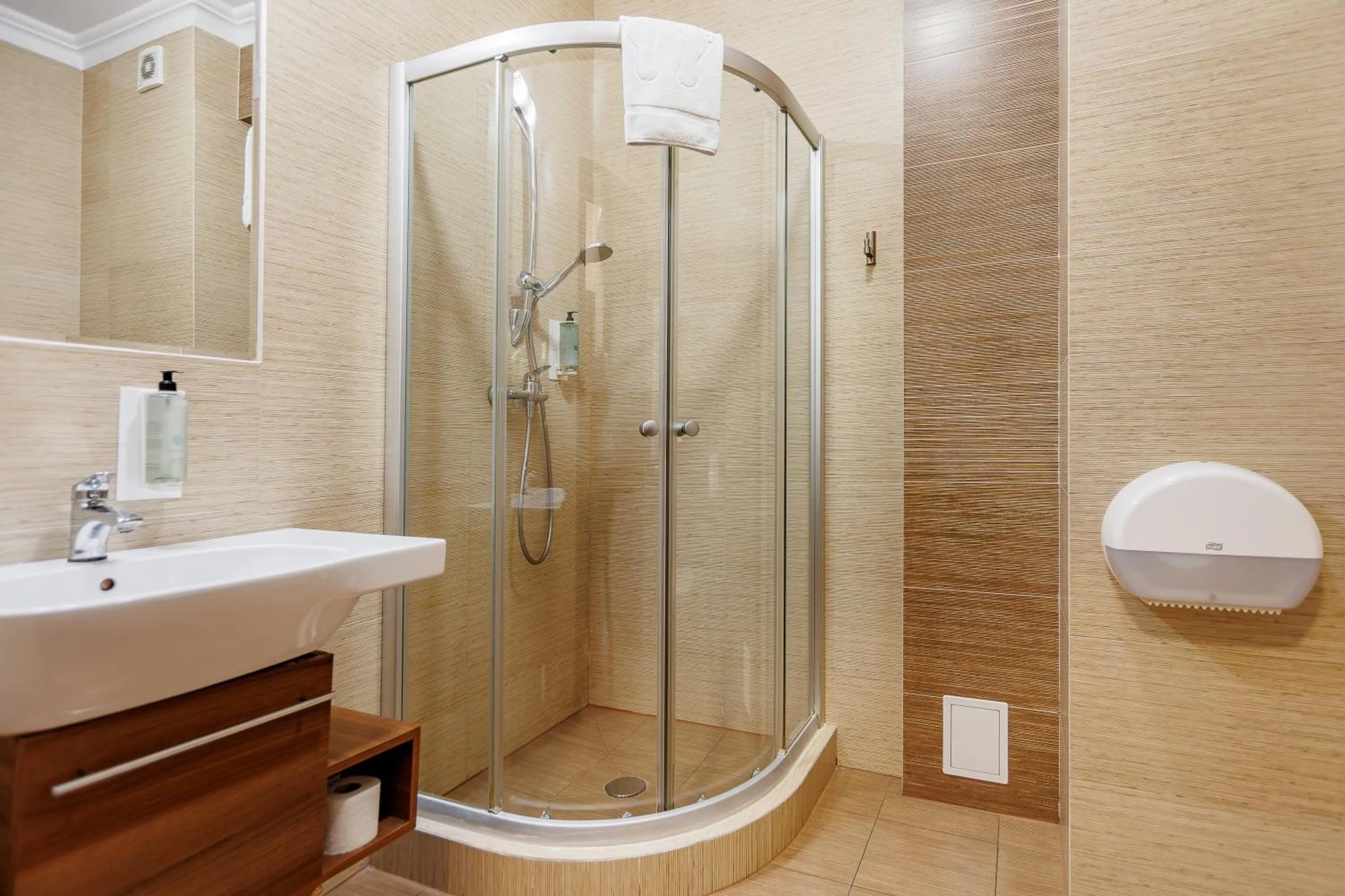 Bathroom in Hotel Cristal Park