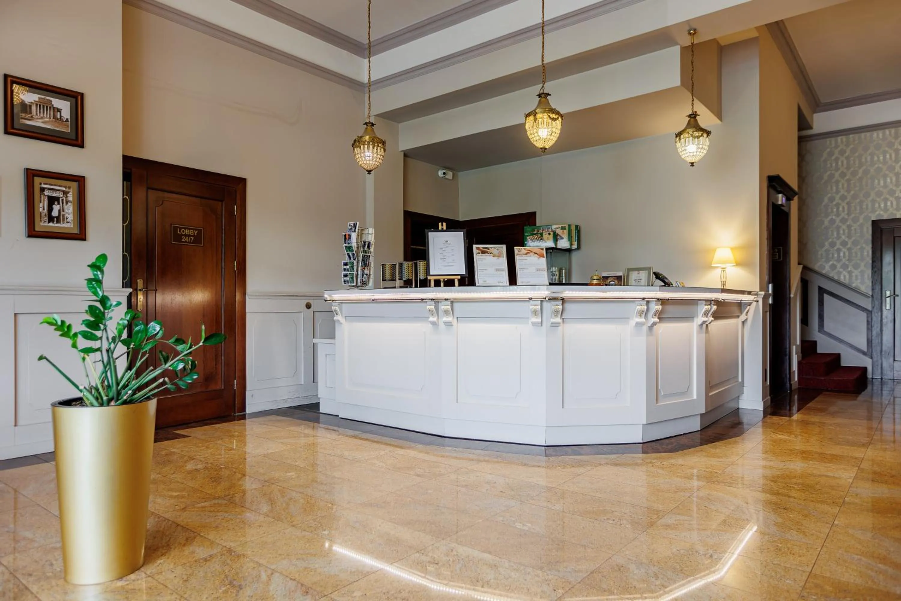 Lobby or reception in Hotel Cristal Park