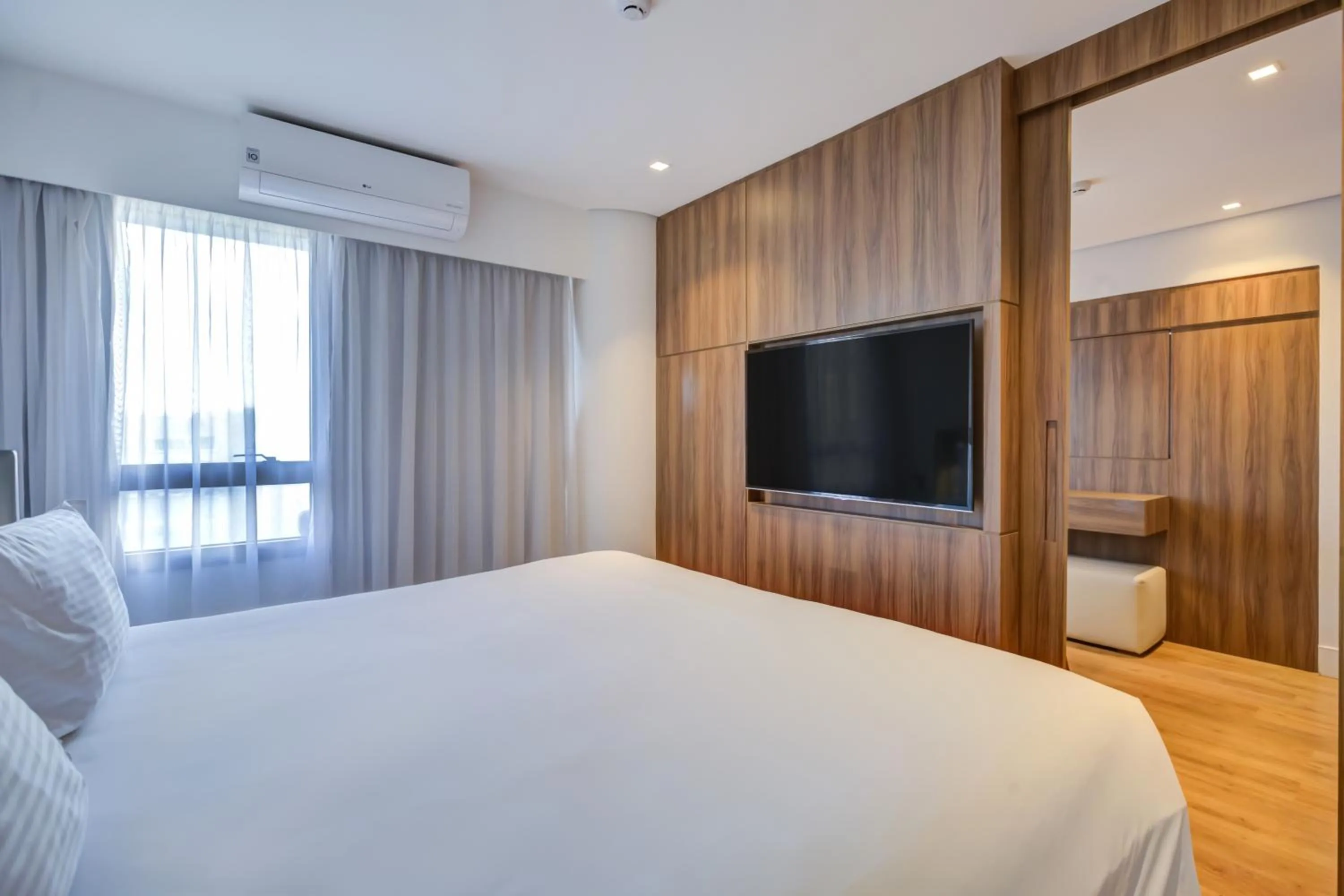 TV and multimedia, Bed in Radisson São Paulo Paulista