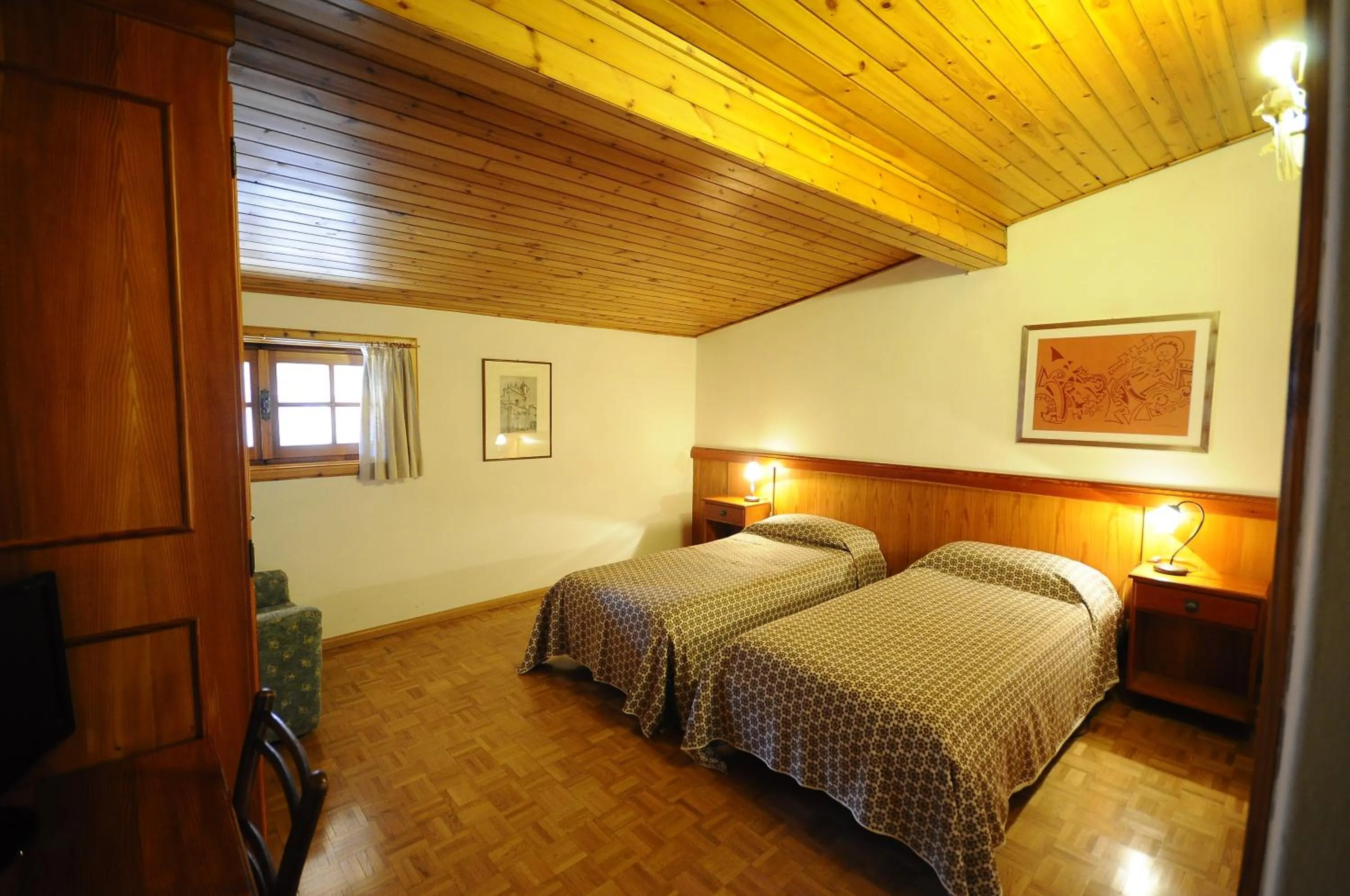 Bed in Hotel 2 Camini