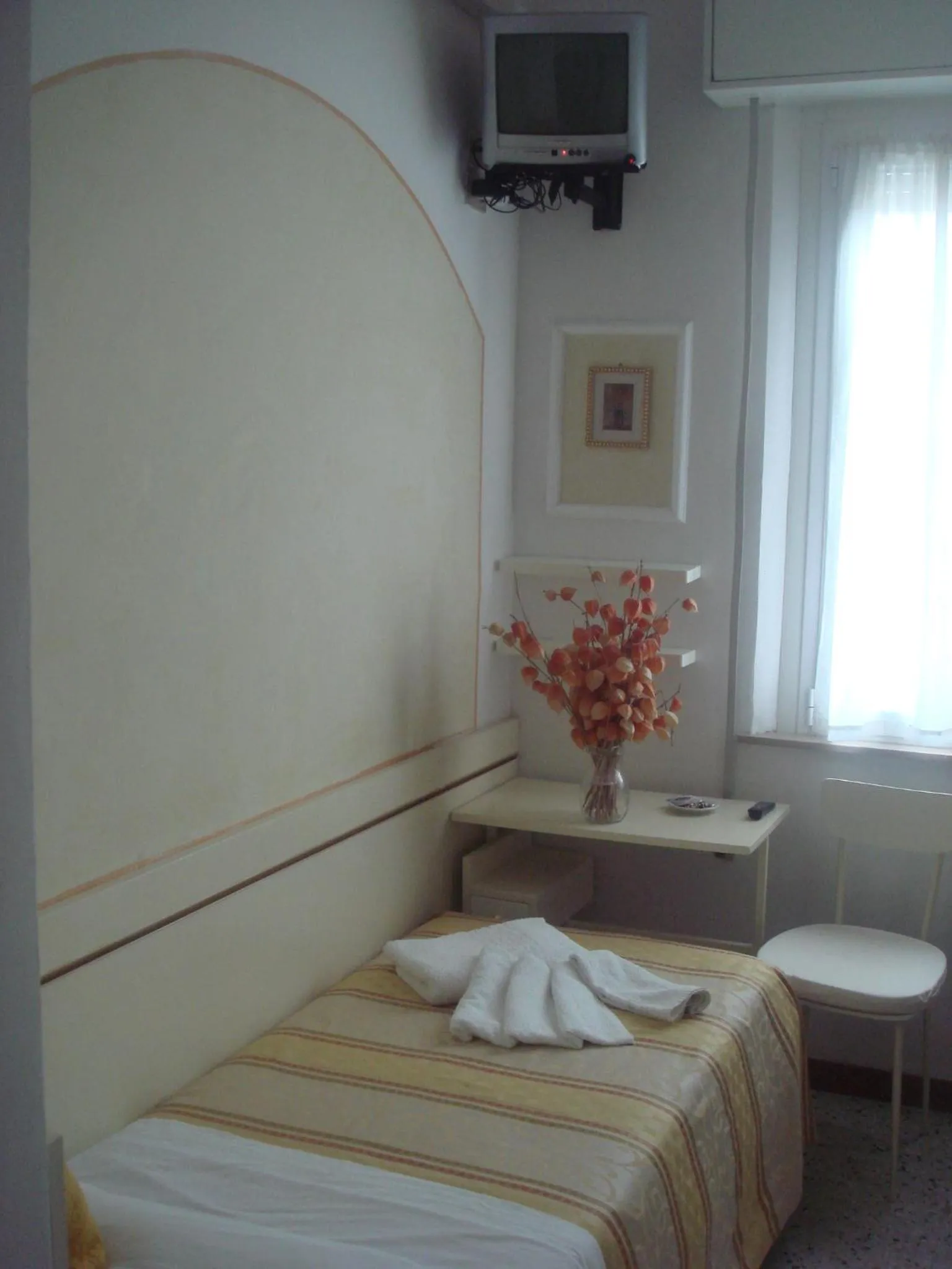 Decorative detail, Bed in Hotel Arcade