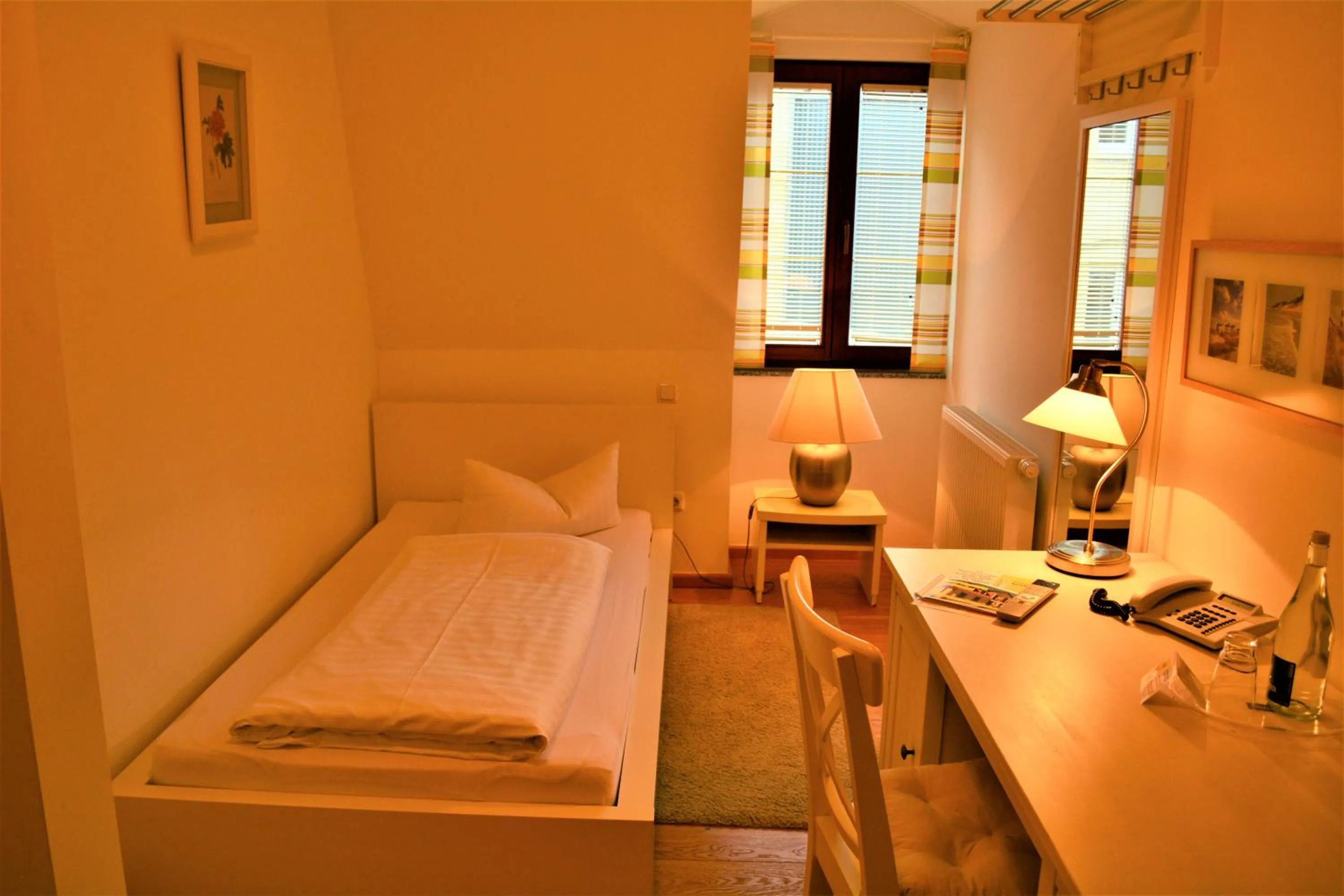 Bed in Economy Hotel Kronach