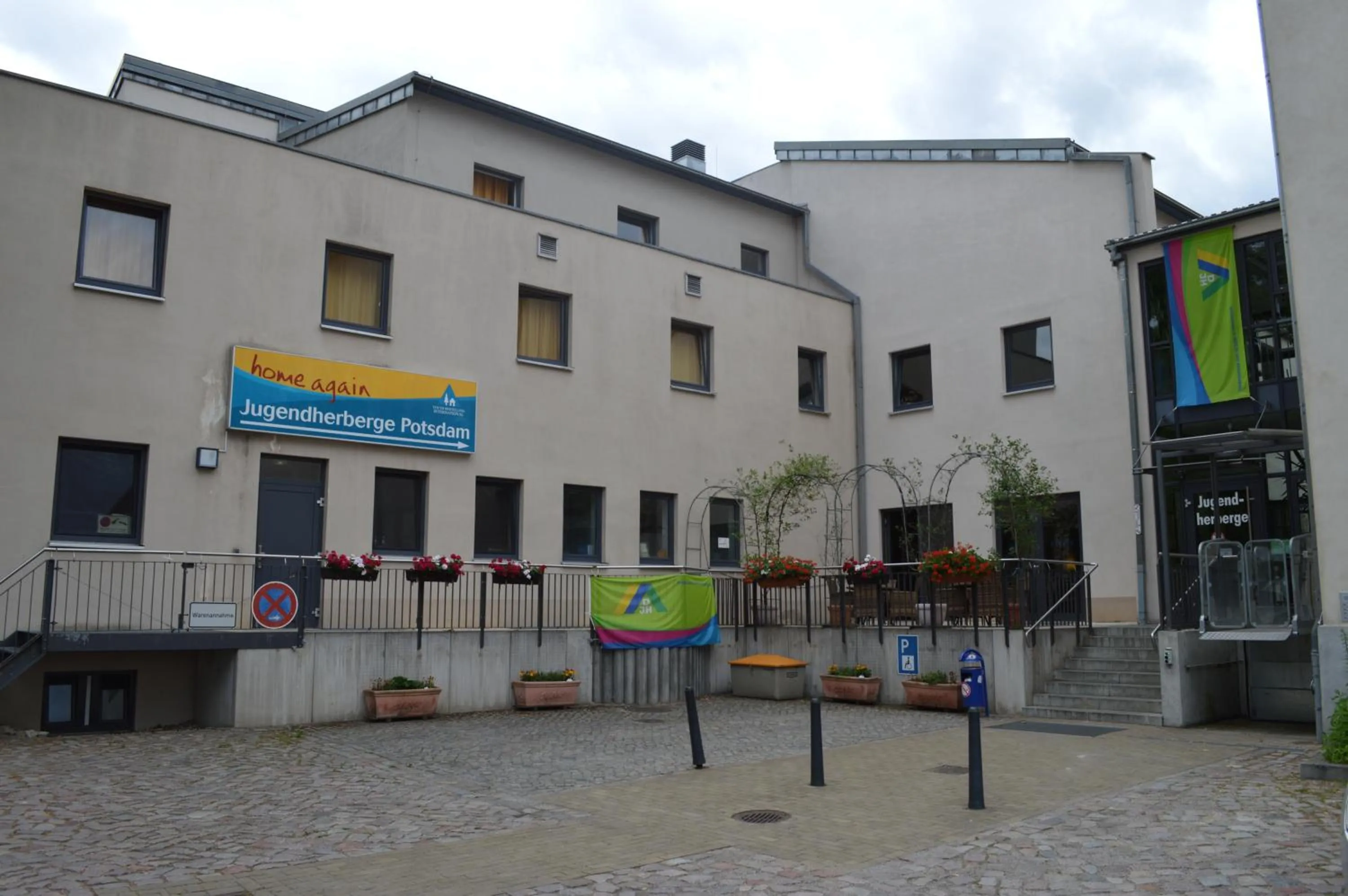 Facade/entrance in Jugendherberge Potsdam