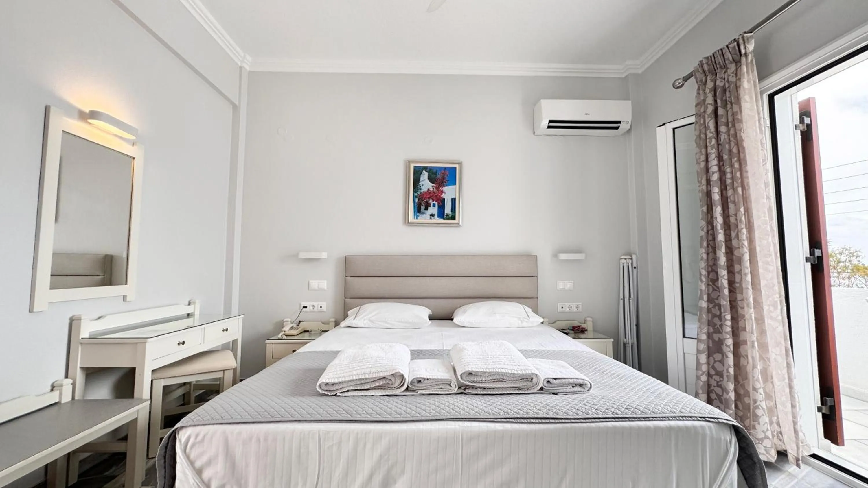 Irene Hotel - Beachfront