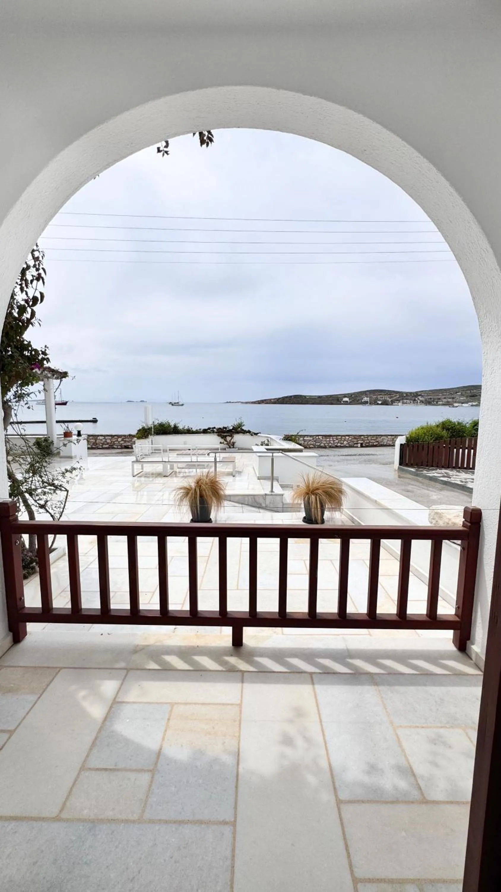 Irene Hotel - Beachfront