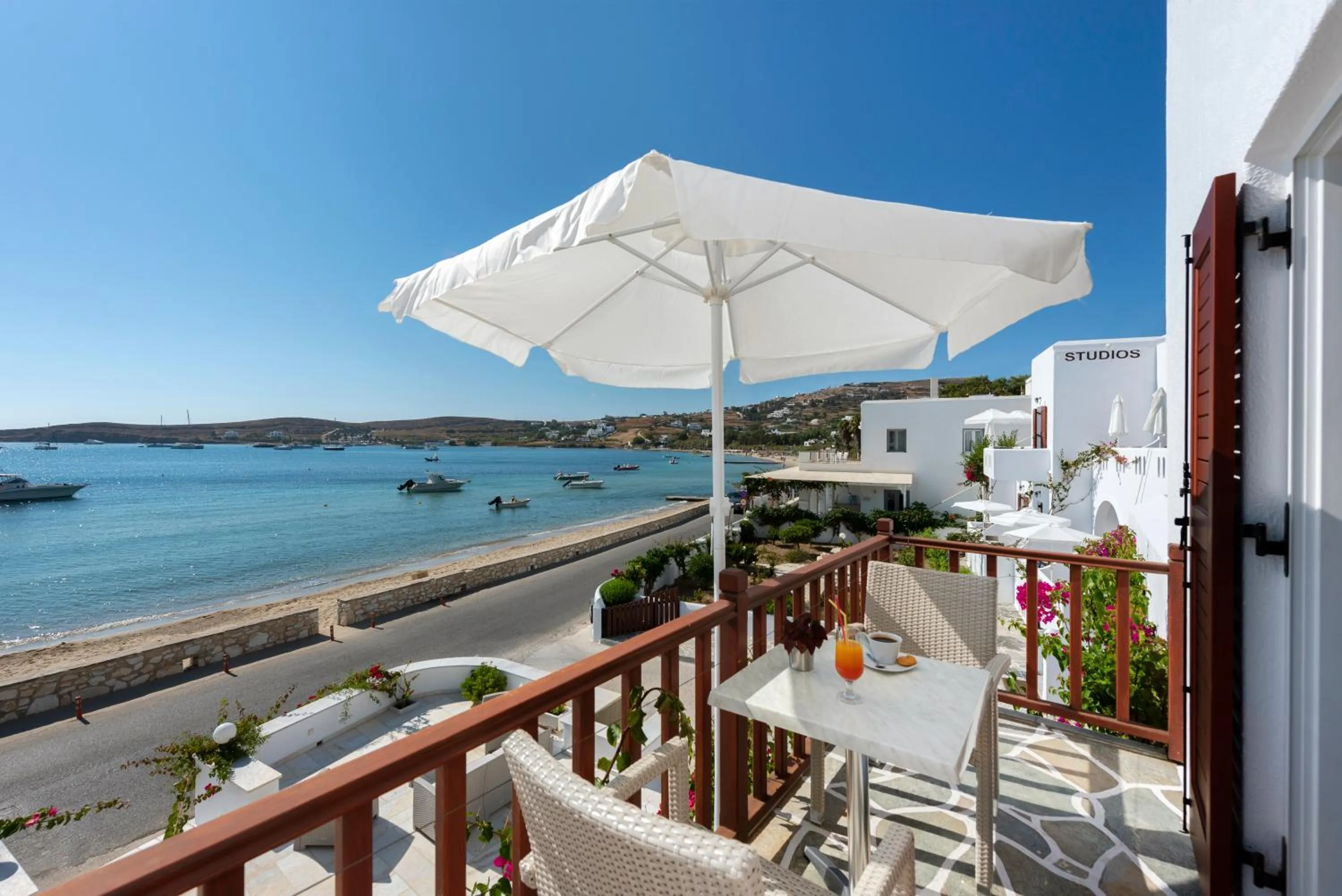 Irene Hotel - Beachfront