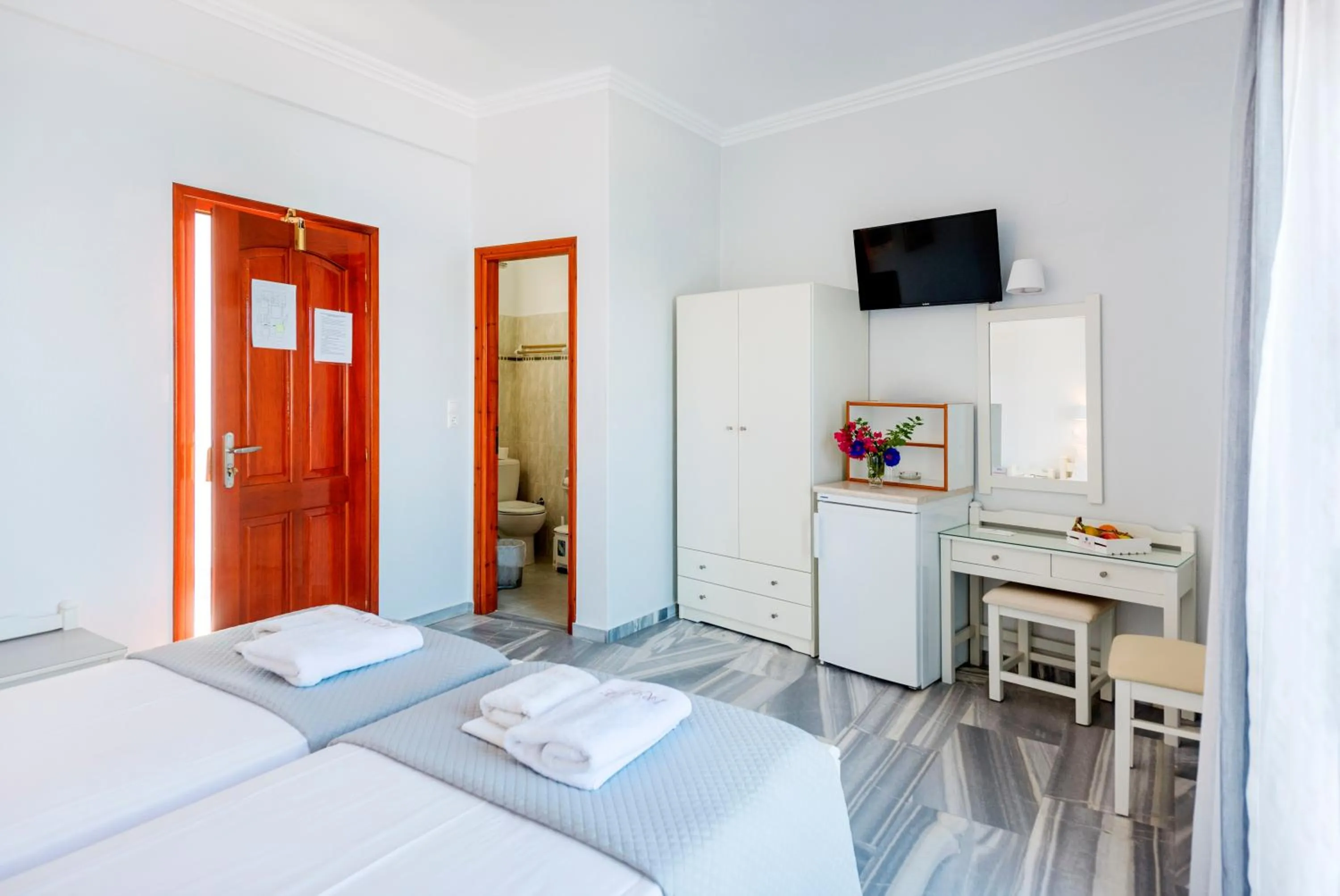 Irene Hotel - Beachfront