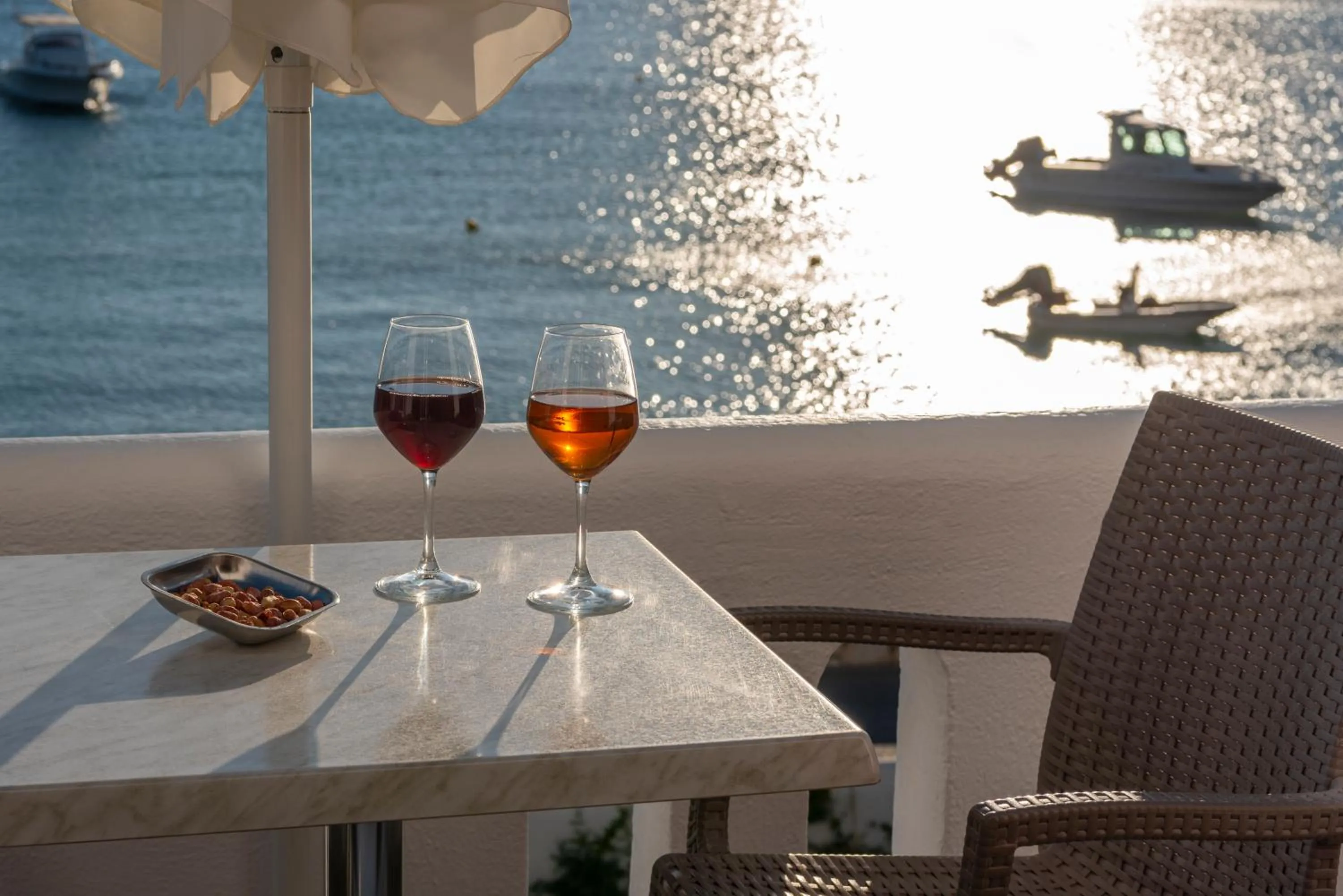 Irene Hotel - Beachfront