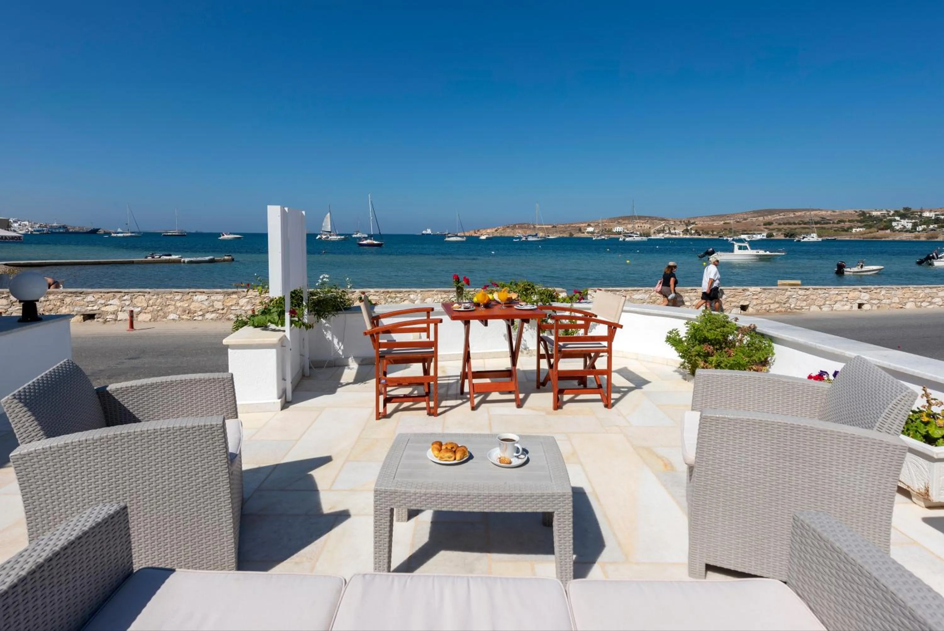 Irene Hotel - Beachfront