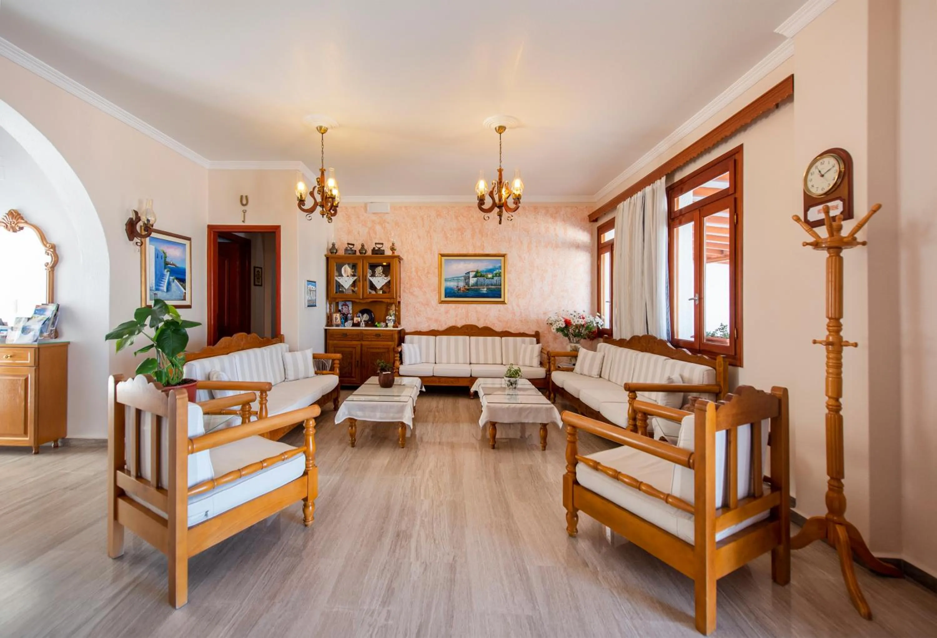 Lobby or reception in Irene Hotel - Beachfront