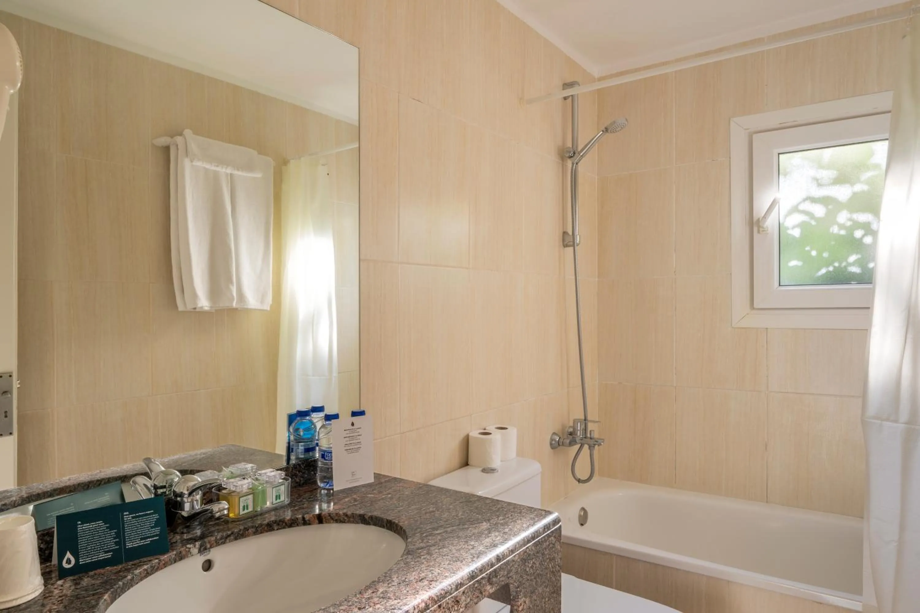 Bathroom in La Goleta