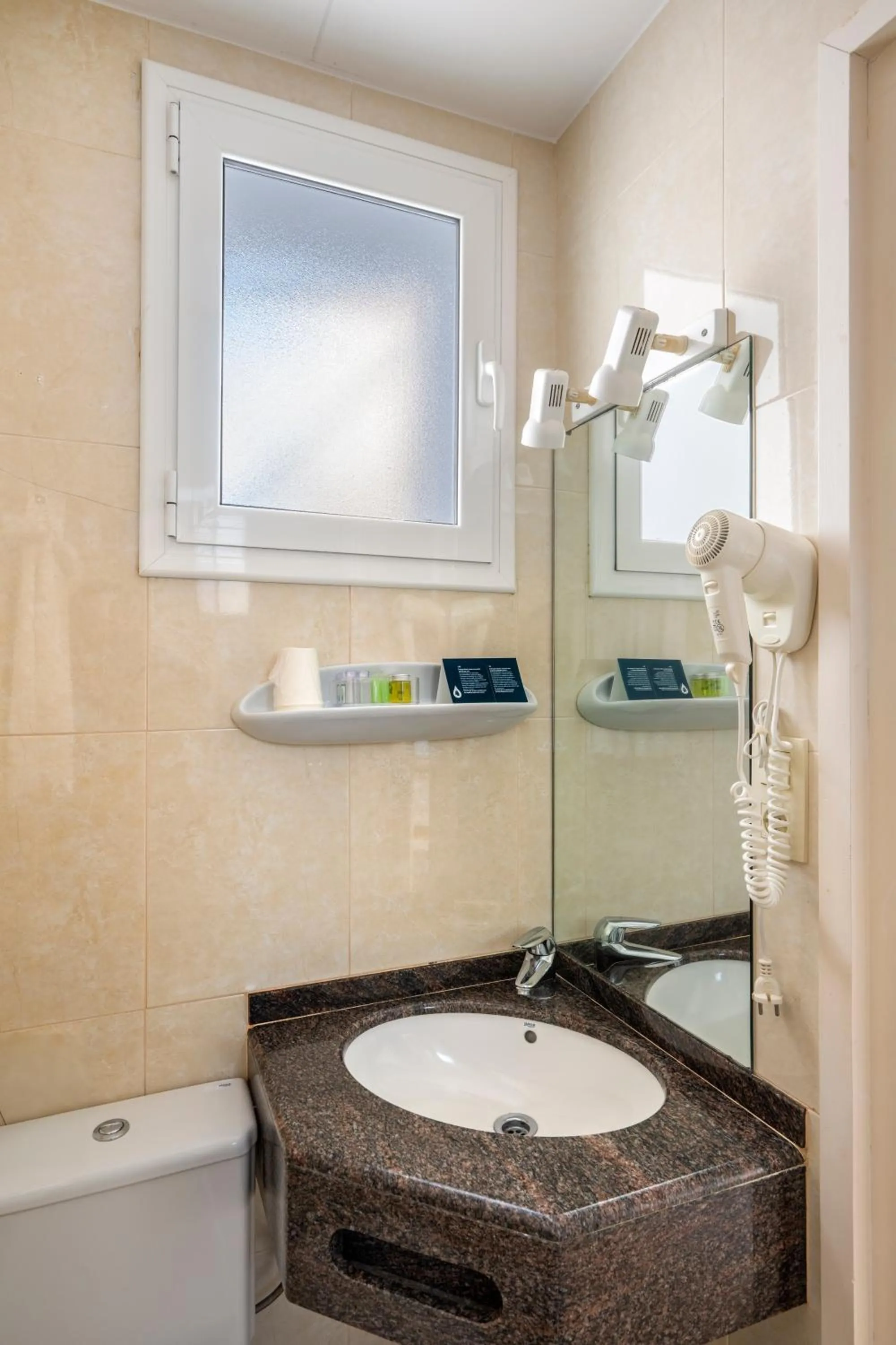 Bathroom in La Goleta