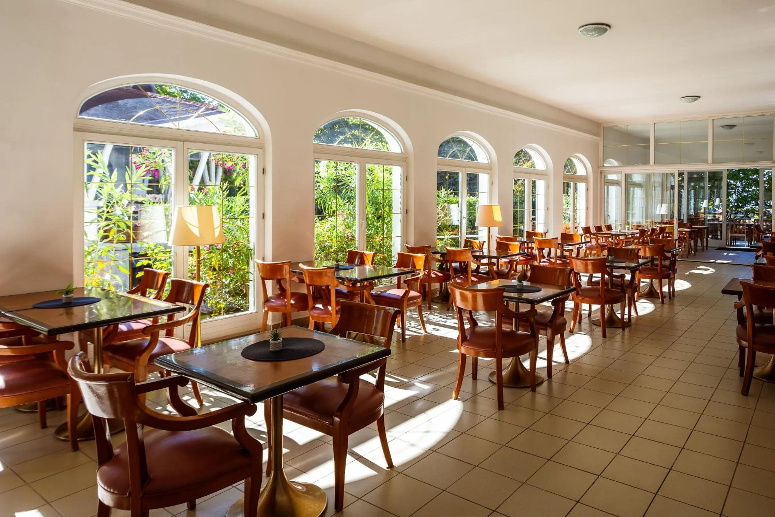 Restaurant/places to eat in Partvilla Balatonboglar