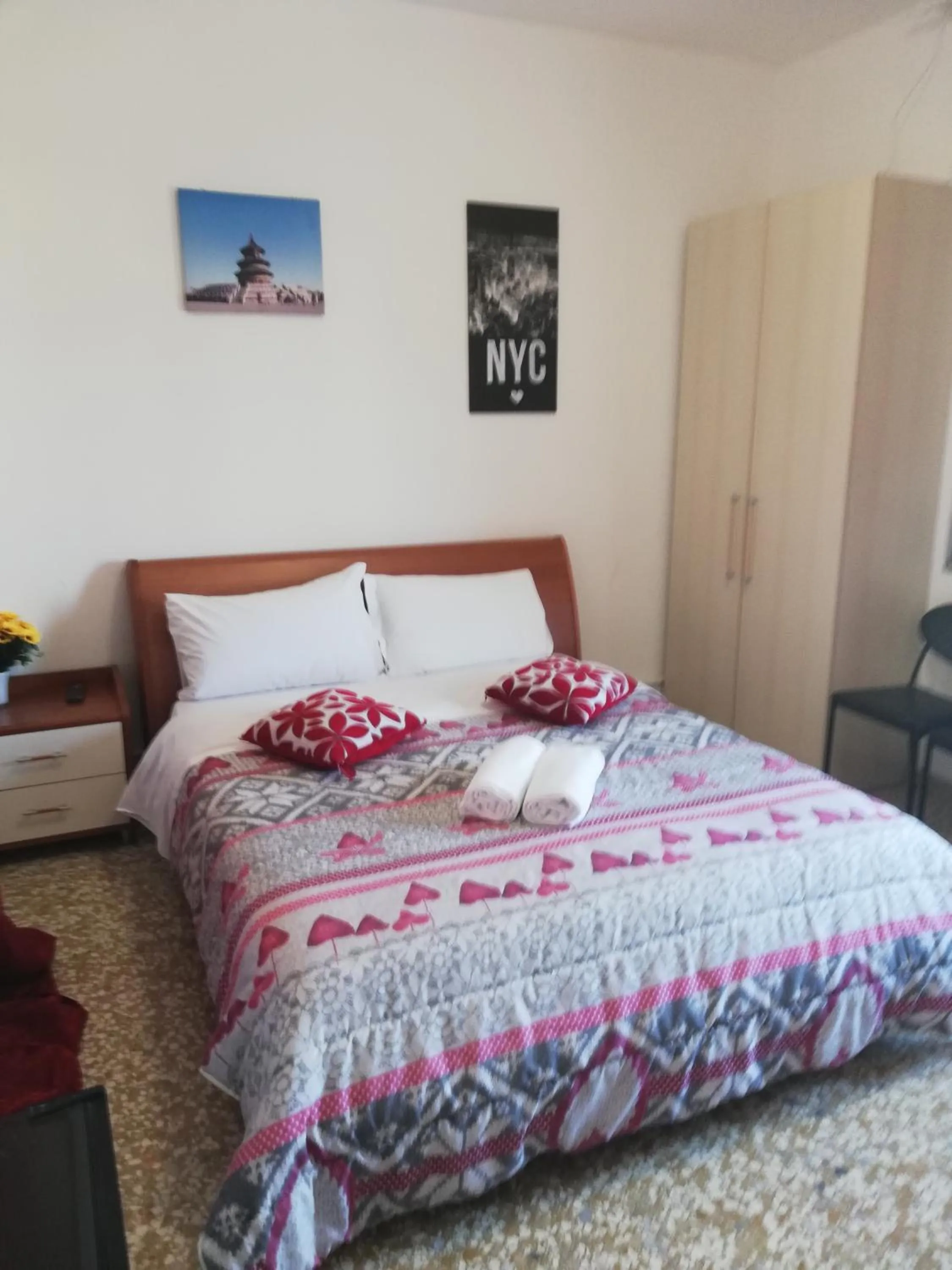 Bed in Venice Park House