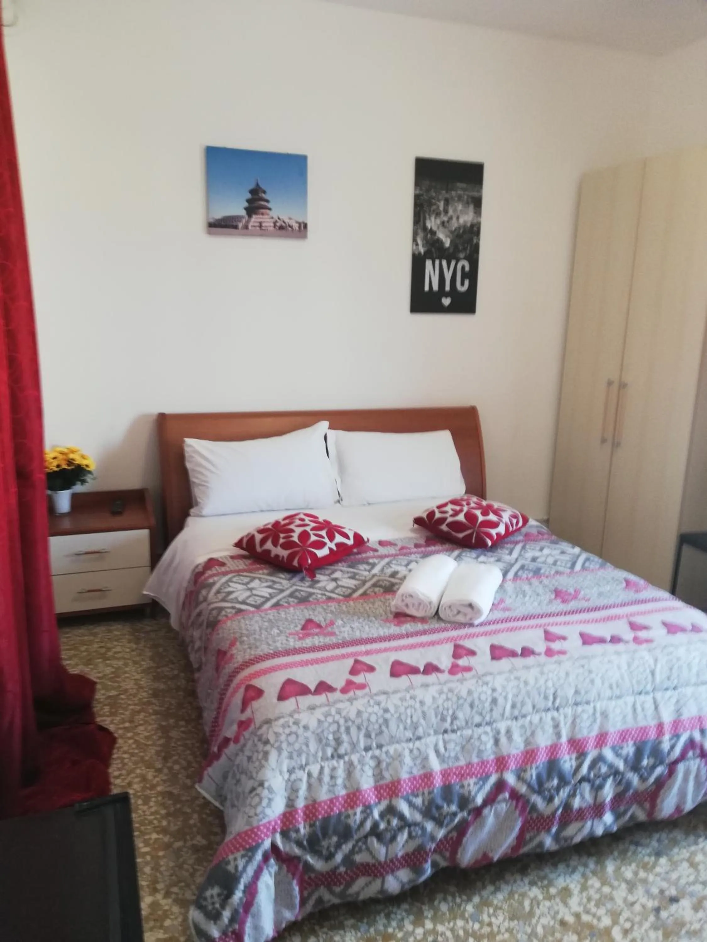 Bed in Venice Park House