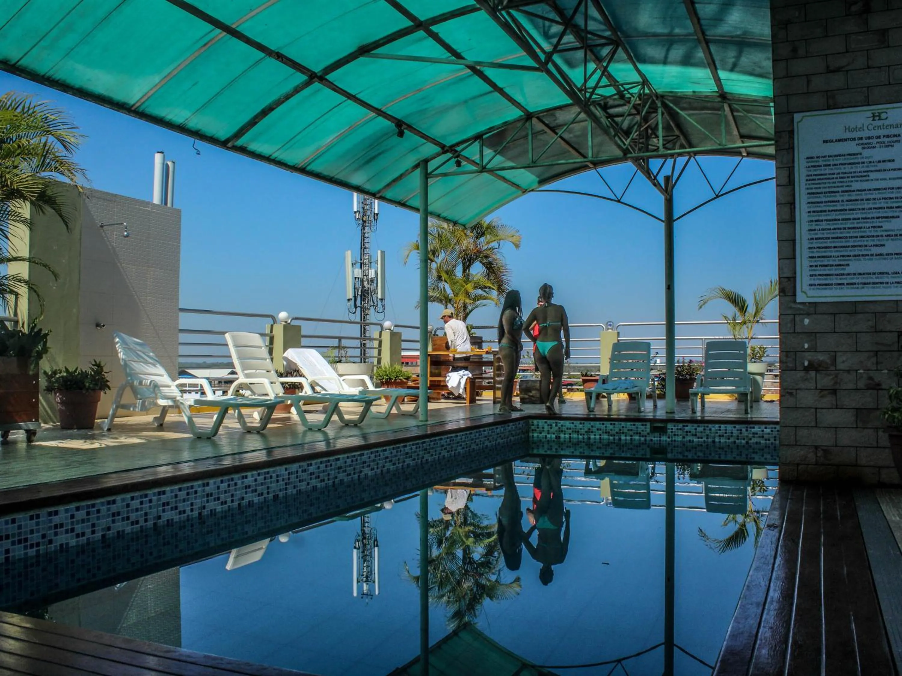 Swimming pool in Hotel Centenario