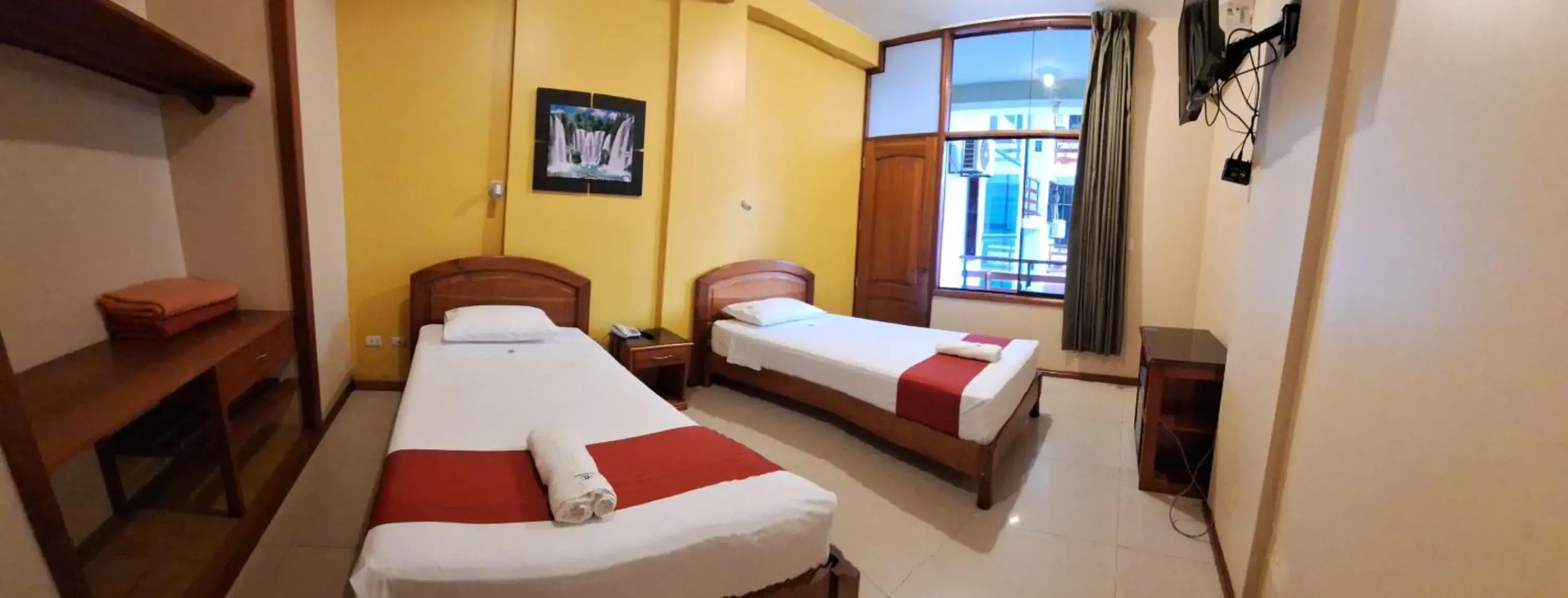 Deluxe Twin Room in Hotel Centenario Deluxe Twin Room in Hotel Centenario