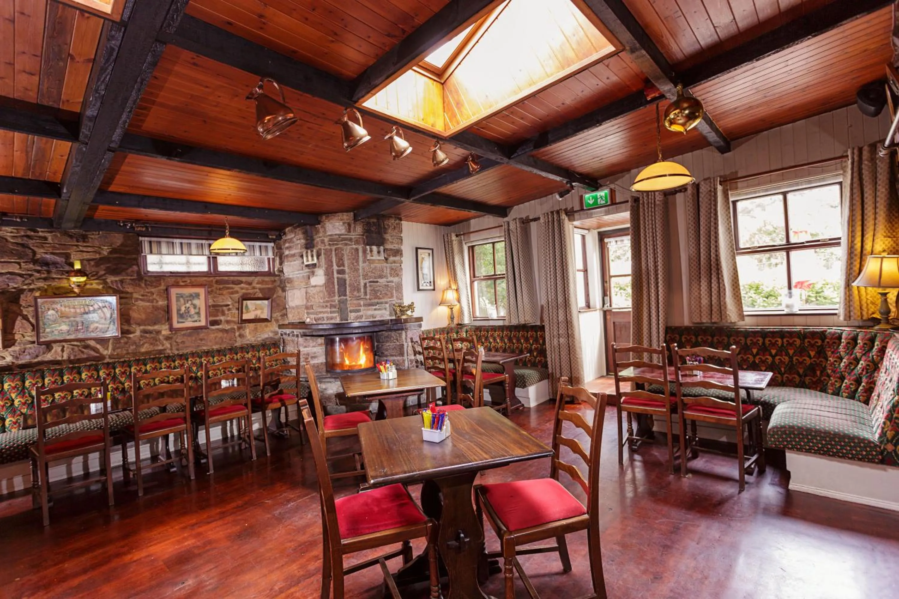 Restaurant/places to eat in The Glenbeigh Hotel