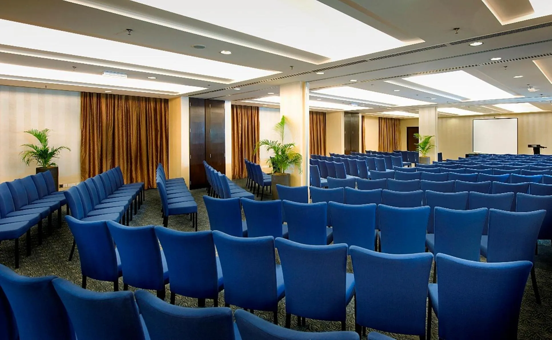 Business facilities in Furama Bukit Bintang, Kuala Lumpur