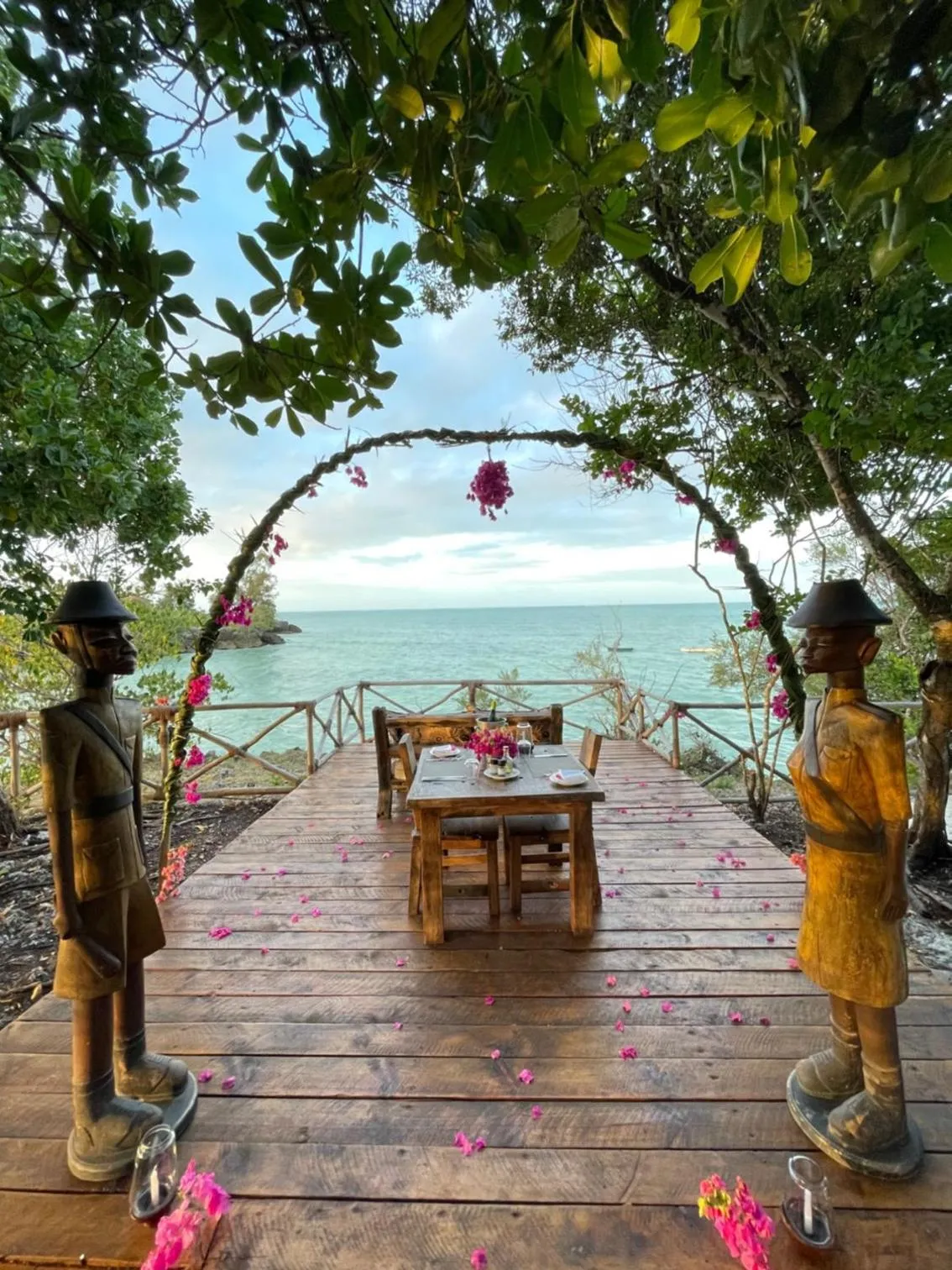 Restaurant/places to eat in The Island - Pongwe Lodge