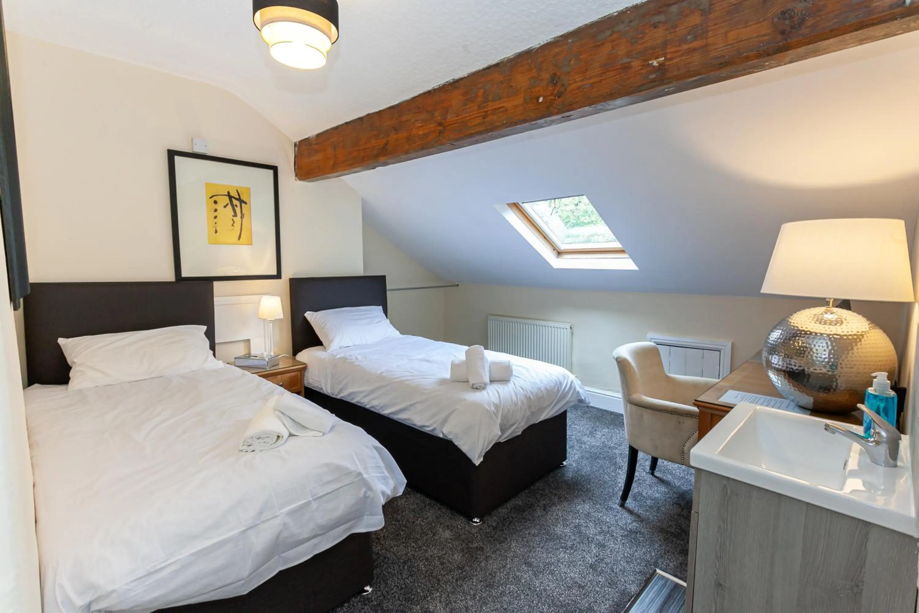 Photo of the whole room, Bed in Townhouse No 12