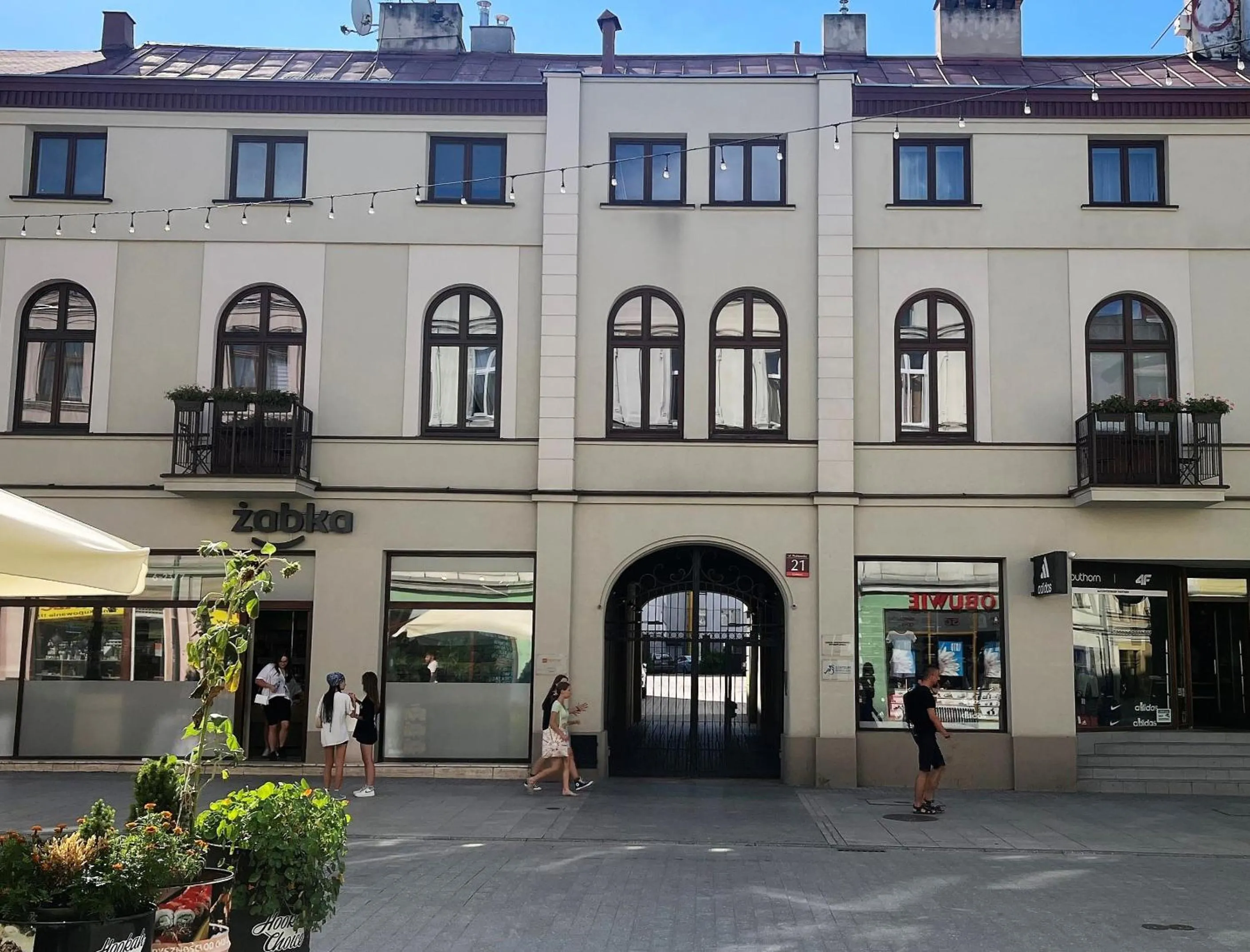 Property building in Home & Travel Apartments - AC - Parking - City Centre - Manufaktura - OFF Piotrkowska - EC1 - ATLAS Arena - Orientarium - Monopolis