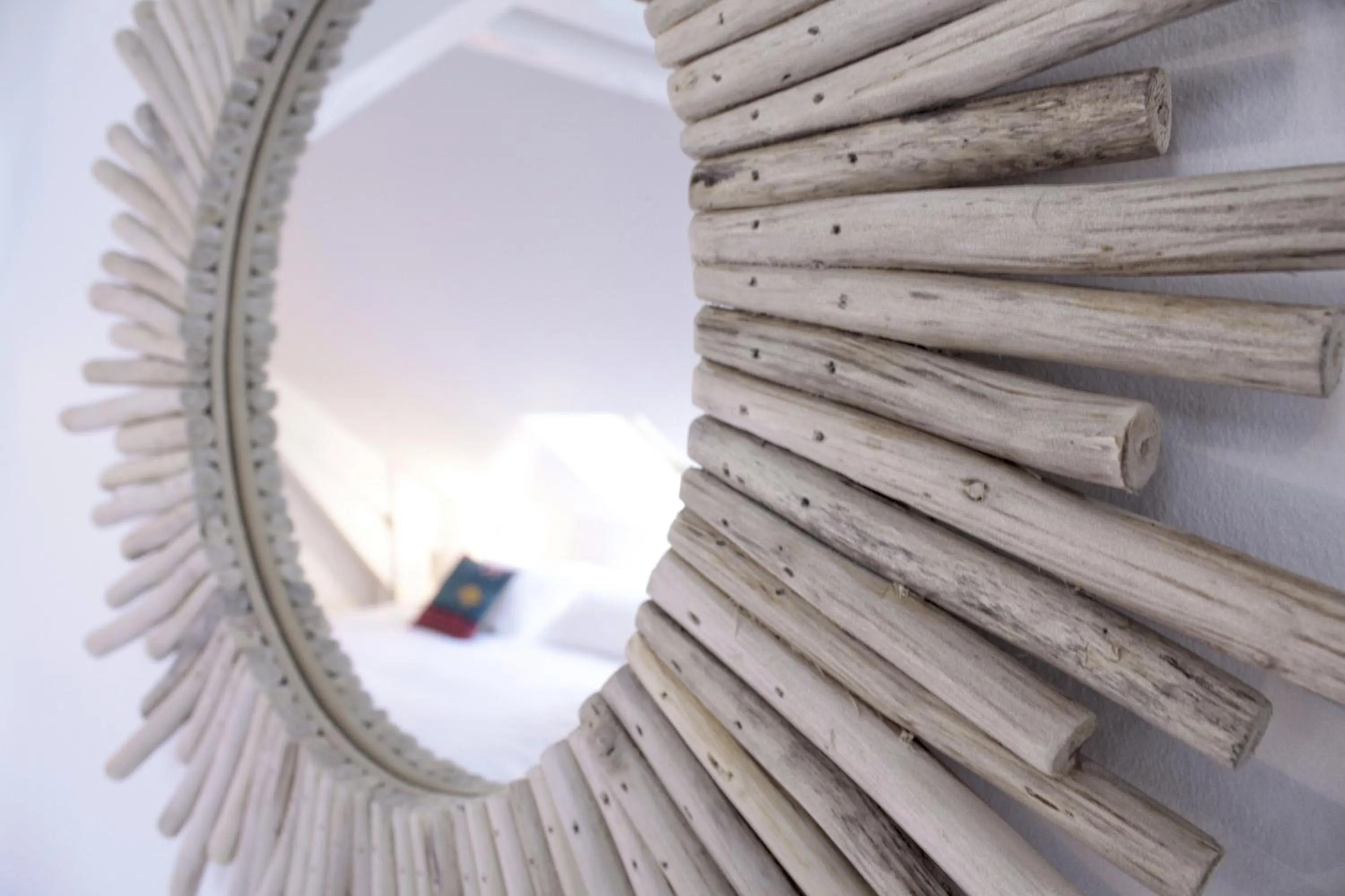 Decorative detail in Hôtel Le Collonges TV connecté wifi Netflix