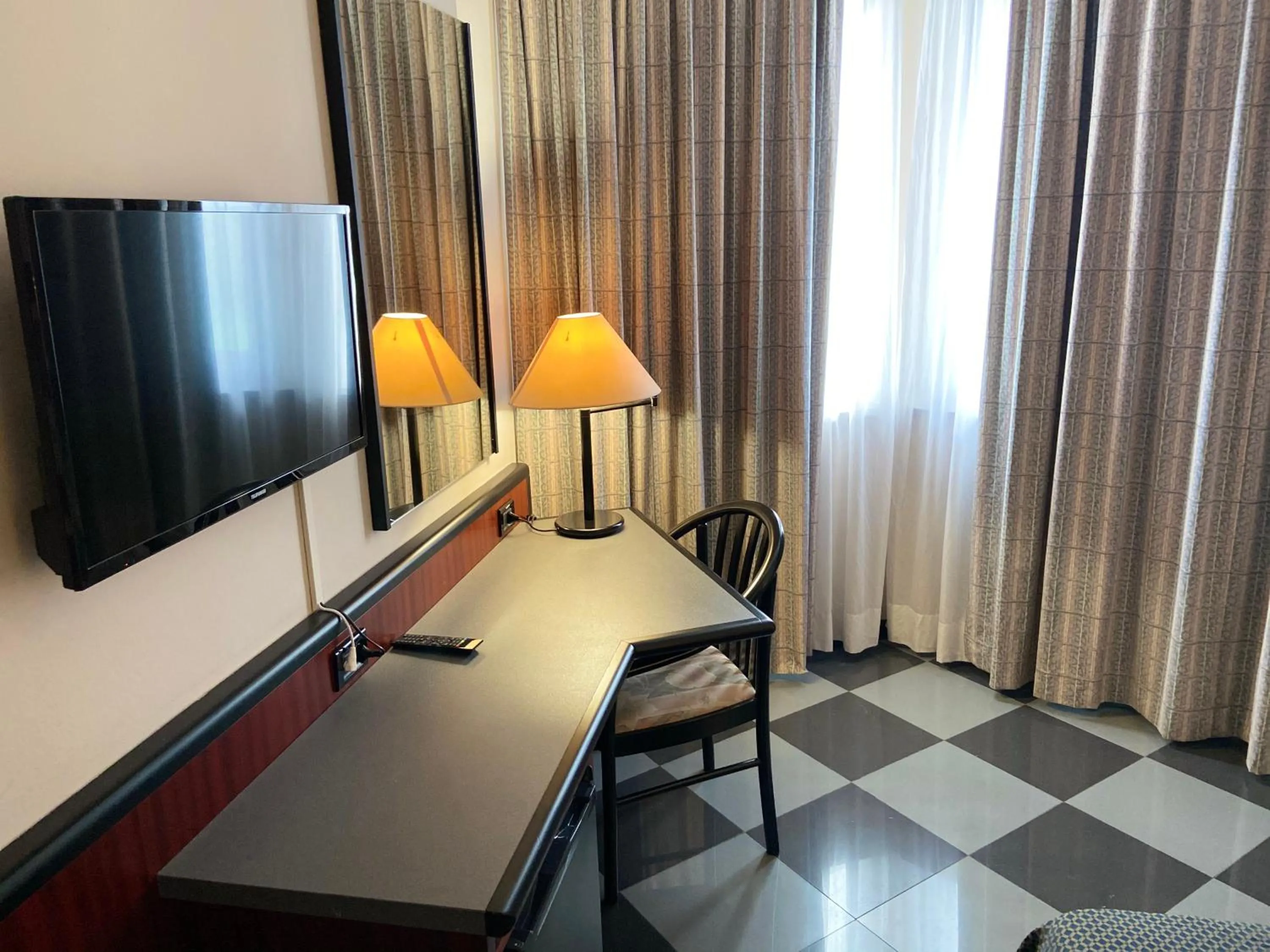 TV and multimedia in Hotel Verri