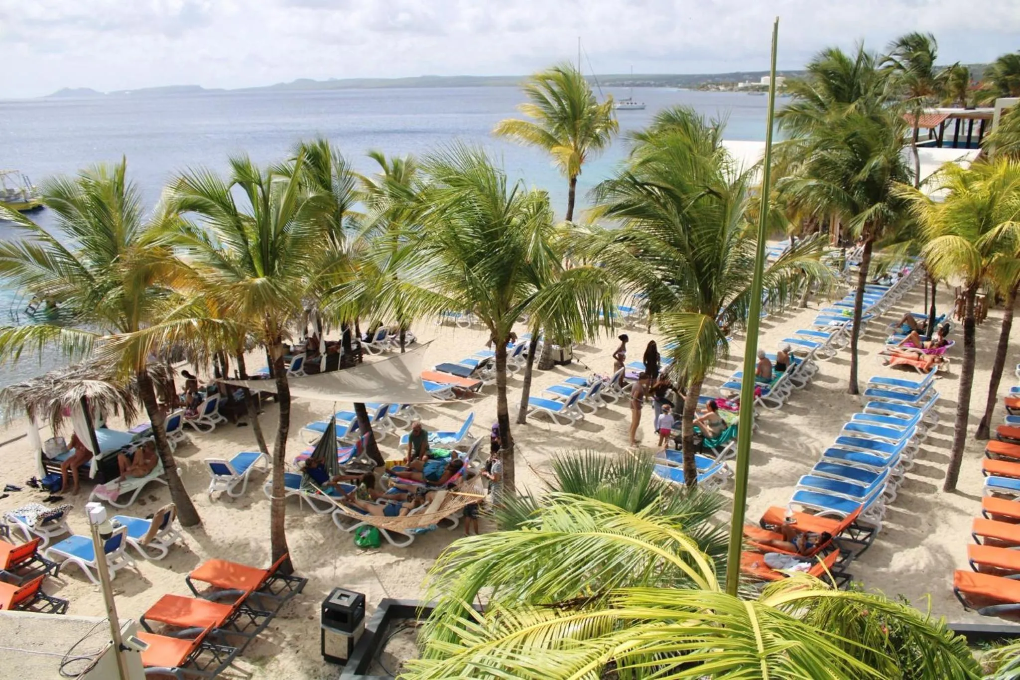 Beach in Eden Beach Resort - Bonaire
