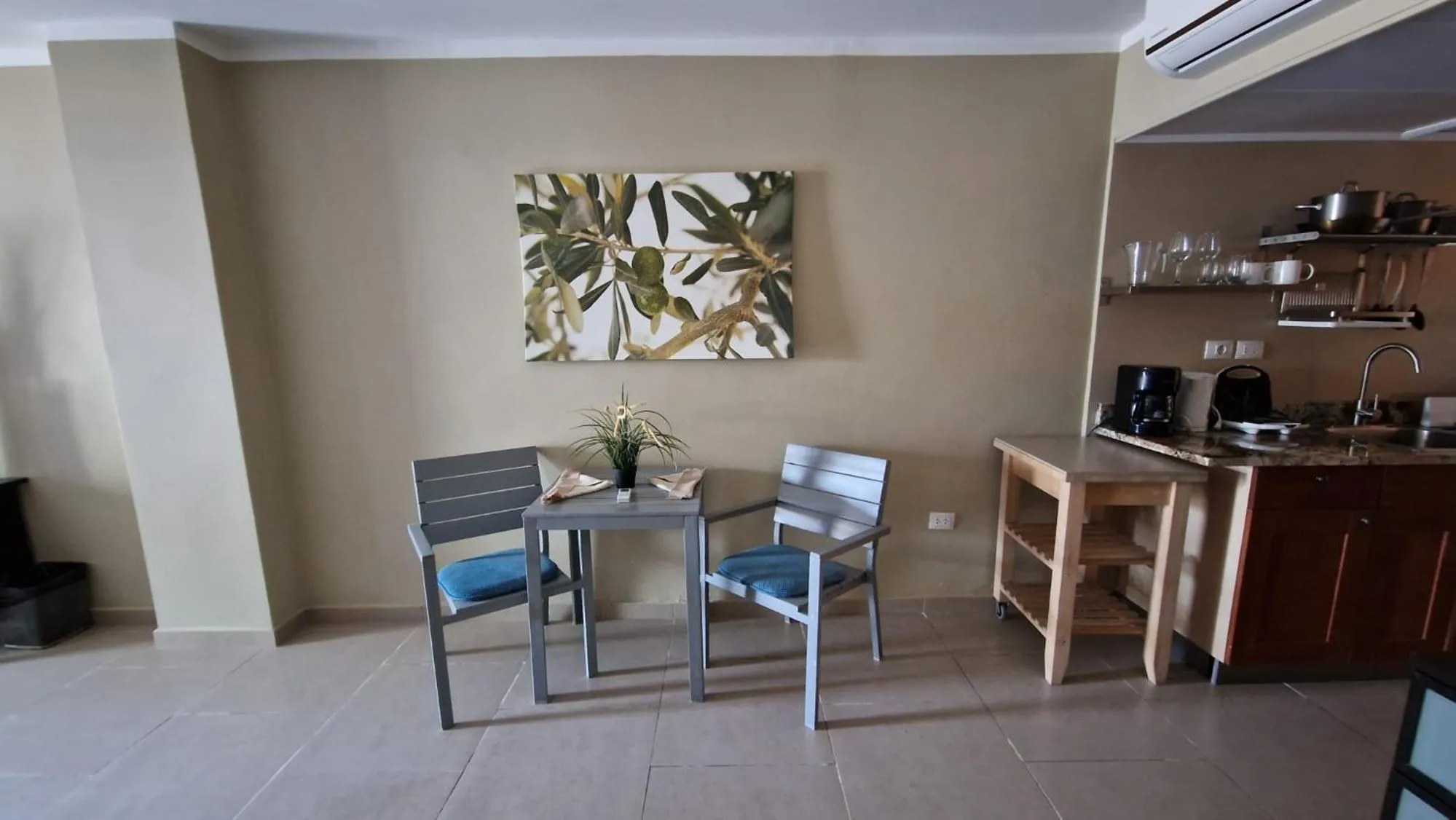 Kitchen or kitchenette in Eden Beach Resort - Bonaire