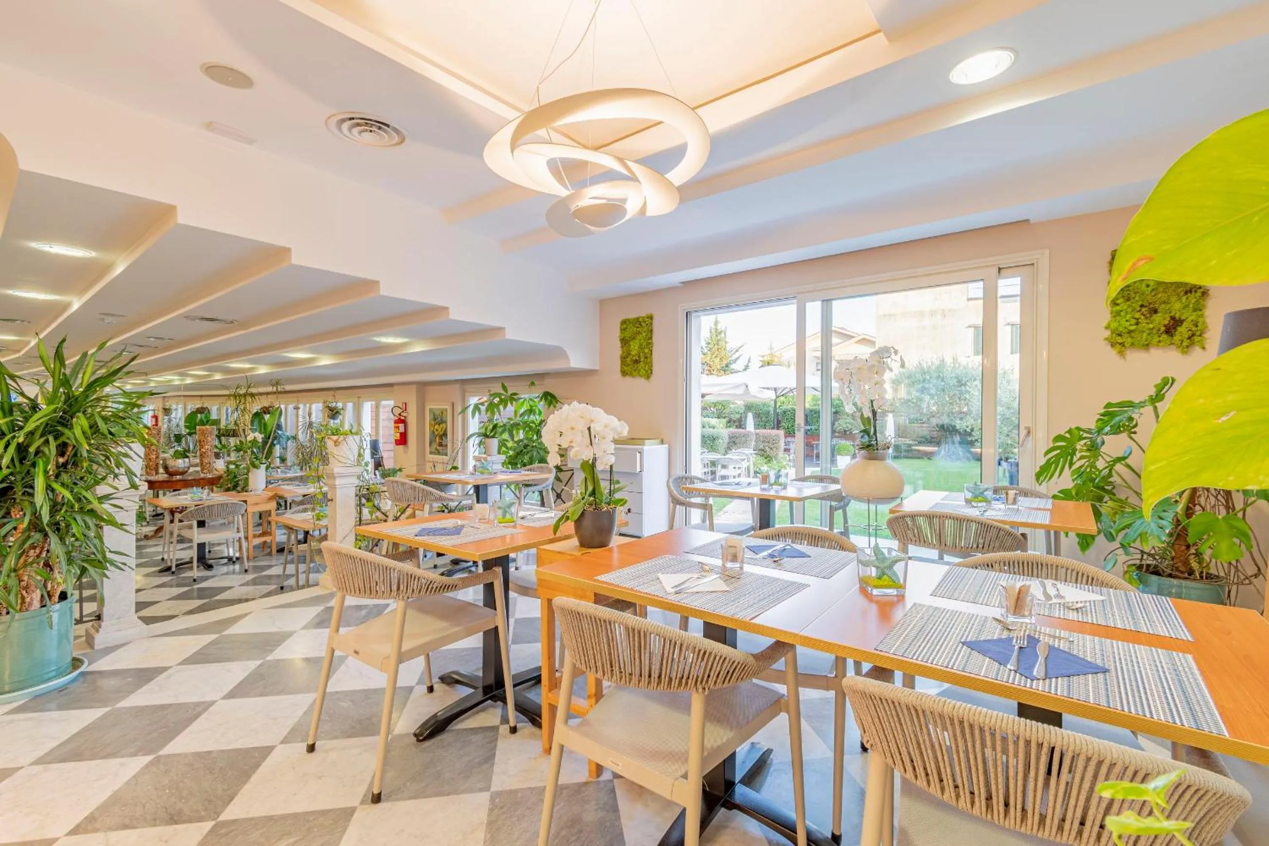 Breakfast in Hotel Luna