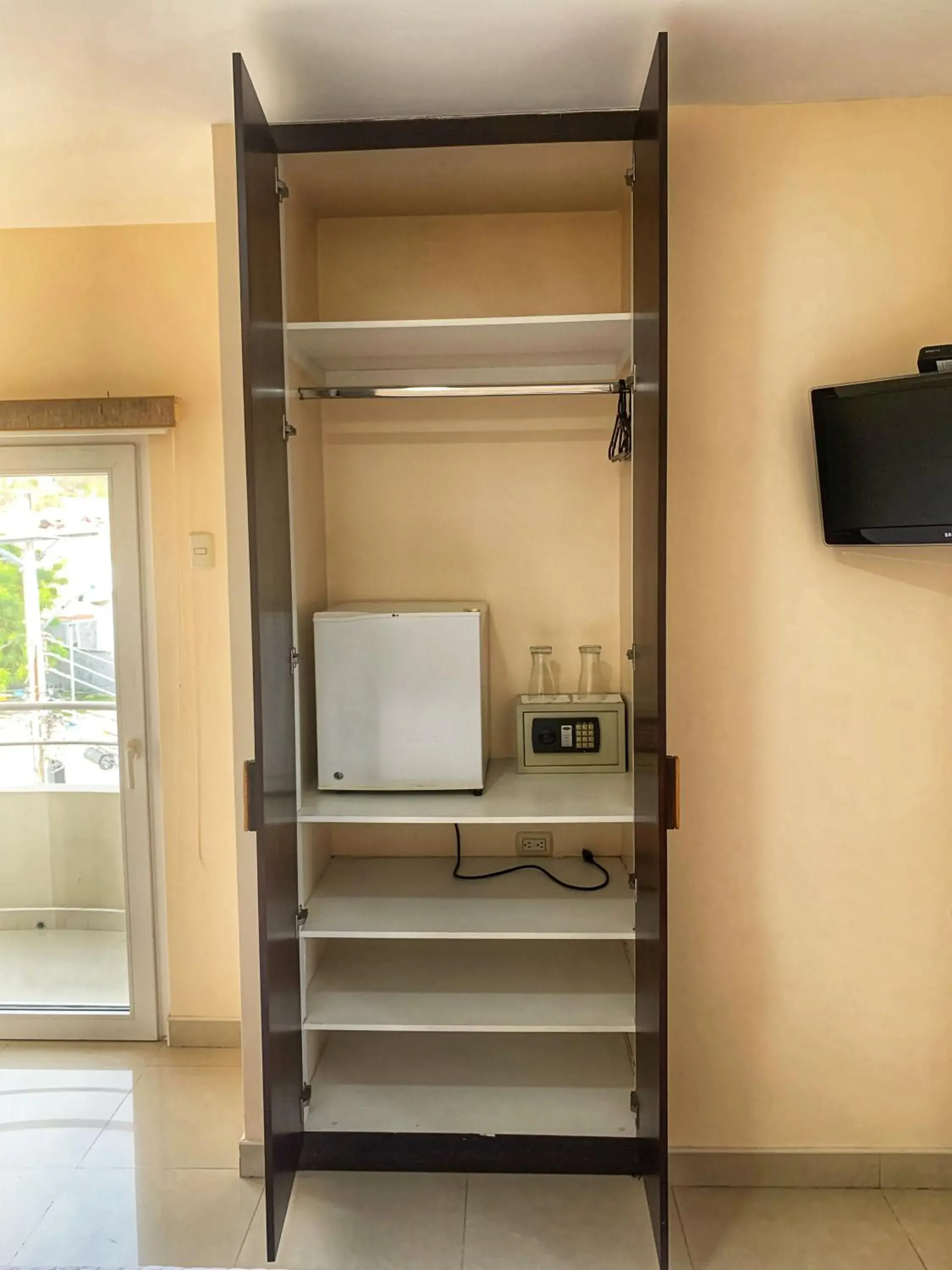 Deluxe Double Room with Balcony - single occupancy in Hotel Boutique Nazo Deluxe Double Room with Balcony - single occupancy in Hotel Boutique Nazo