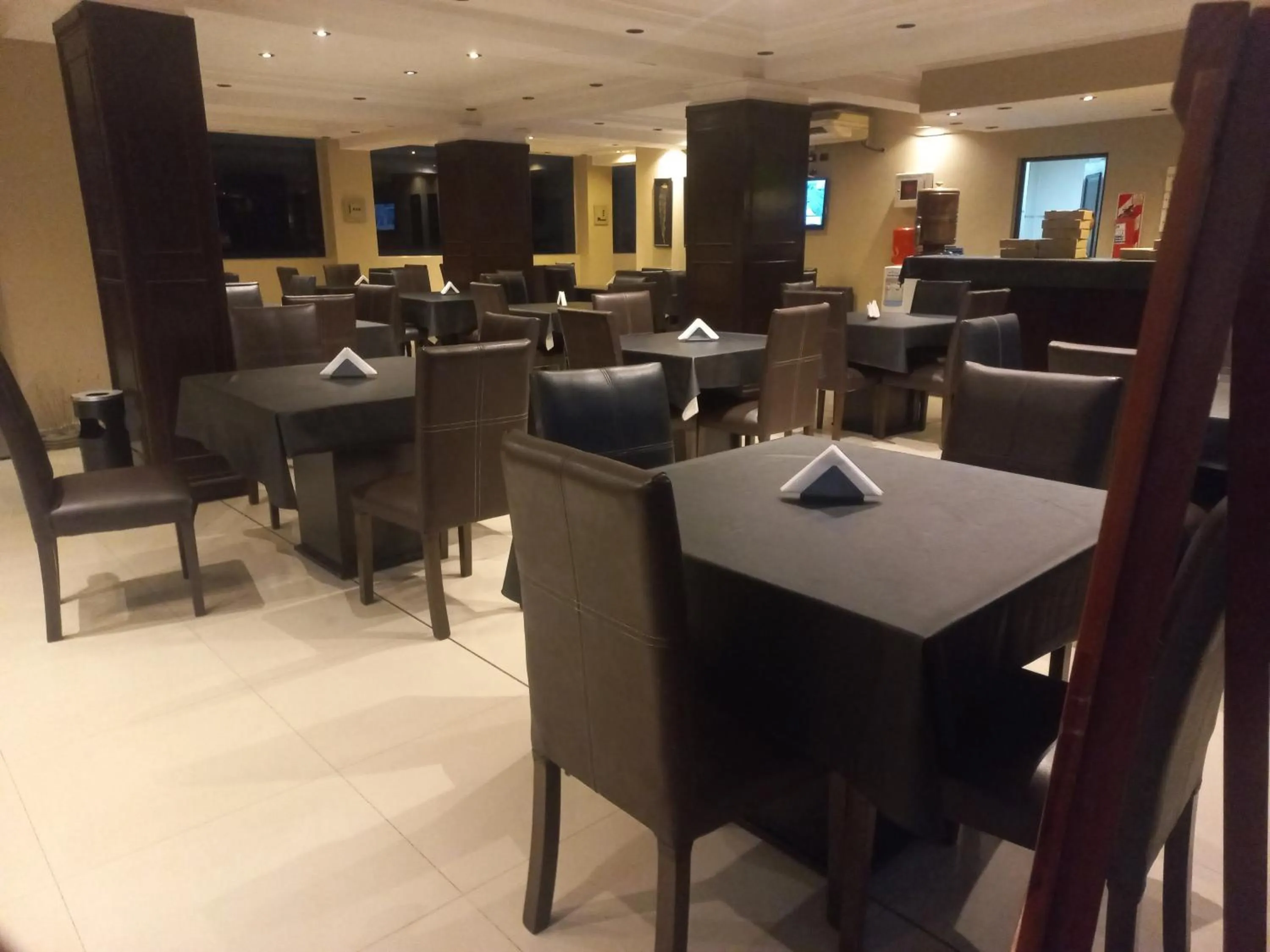 Restaurant/places to eat in Hotel Solar Norte