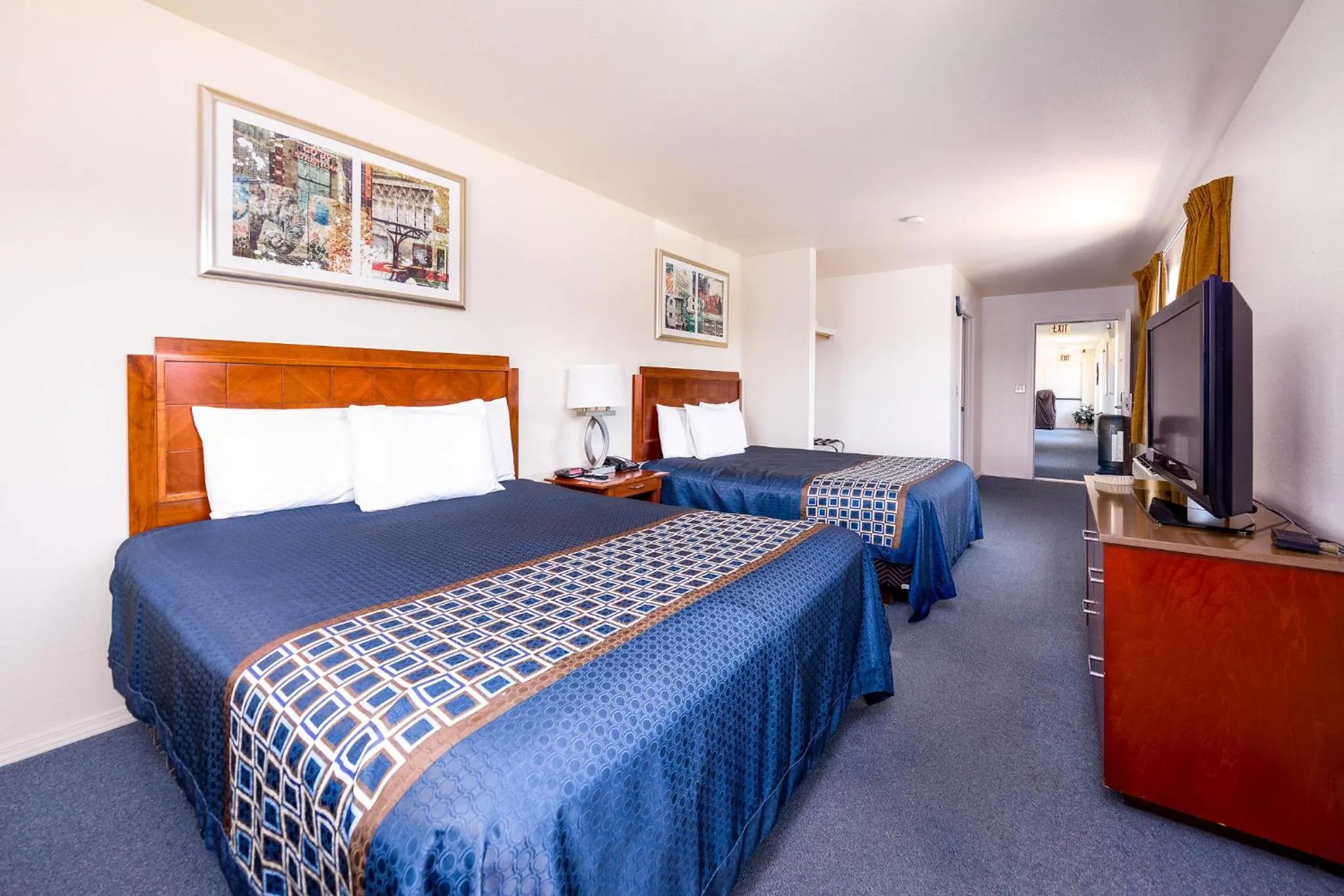 Bed in Riverview Lodge