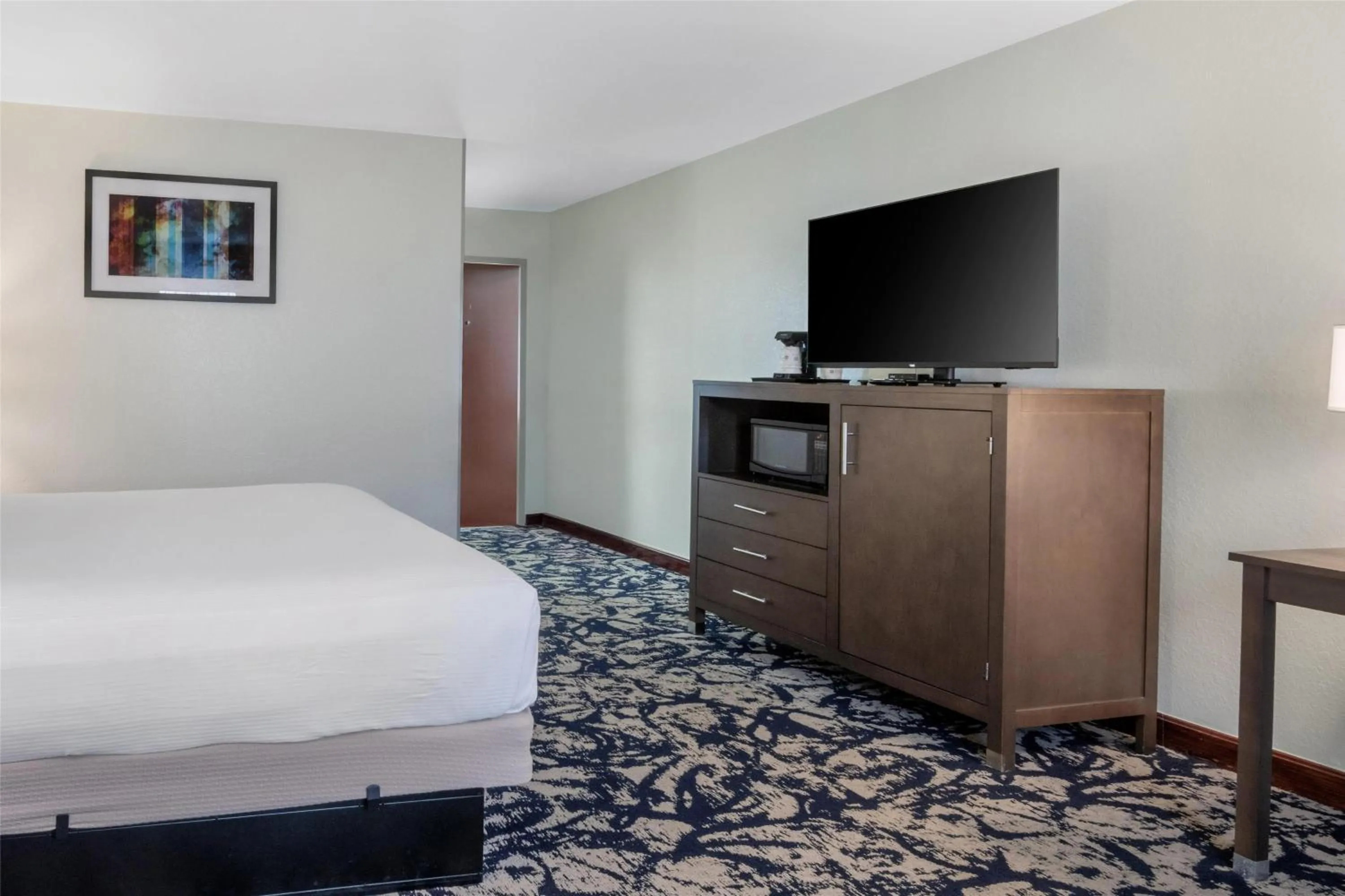 Bedroom, Bed in Best Western West Greenwich Inn