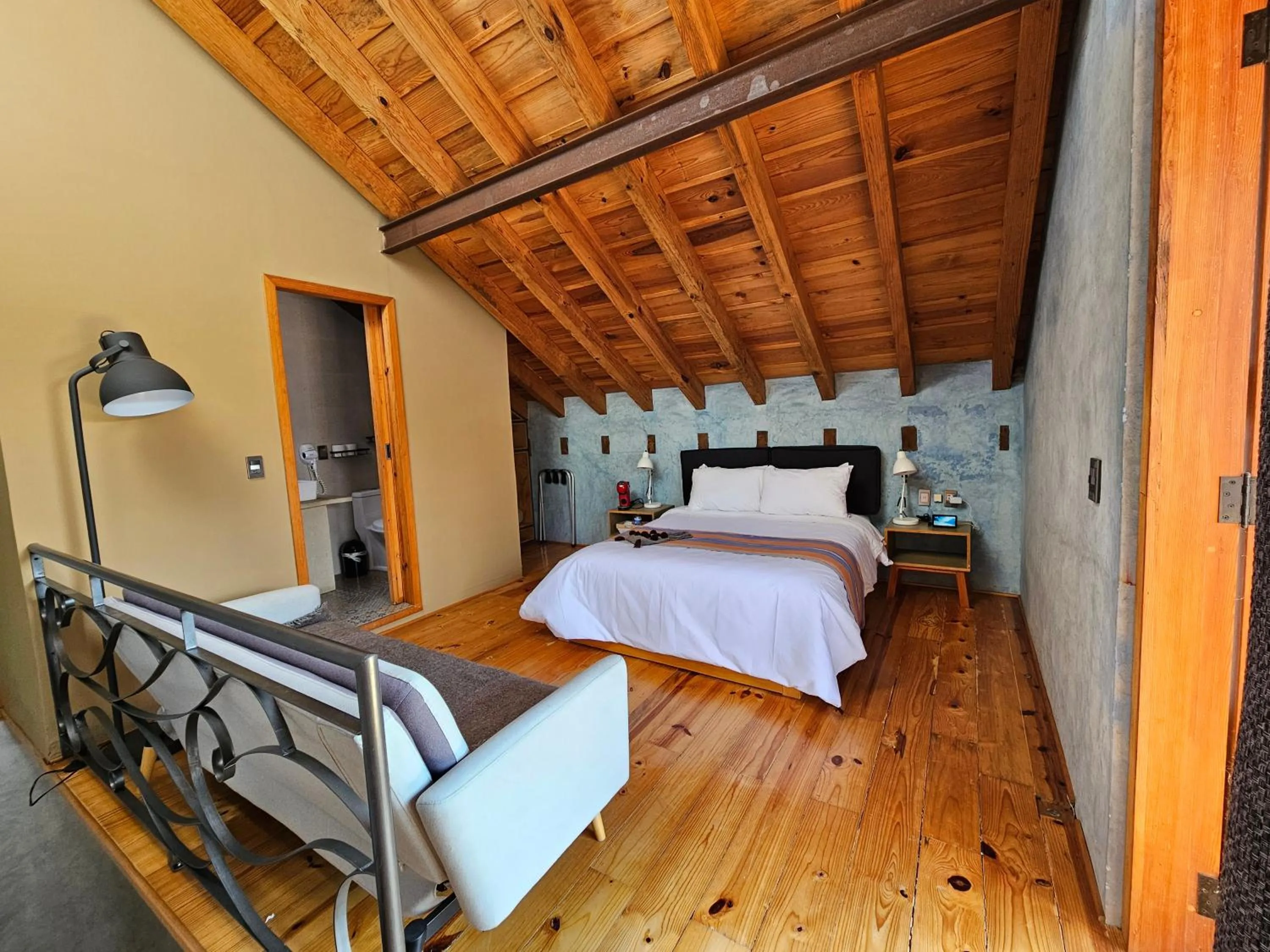 Bedroom, Bed in Hotel Jardines Del Carmen