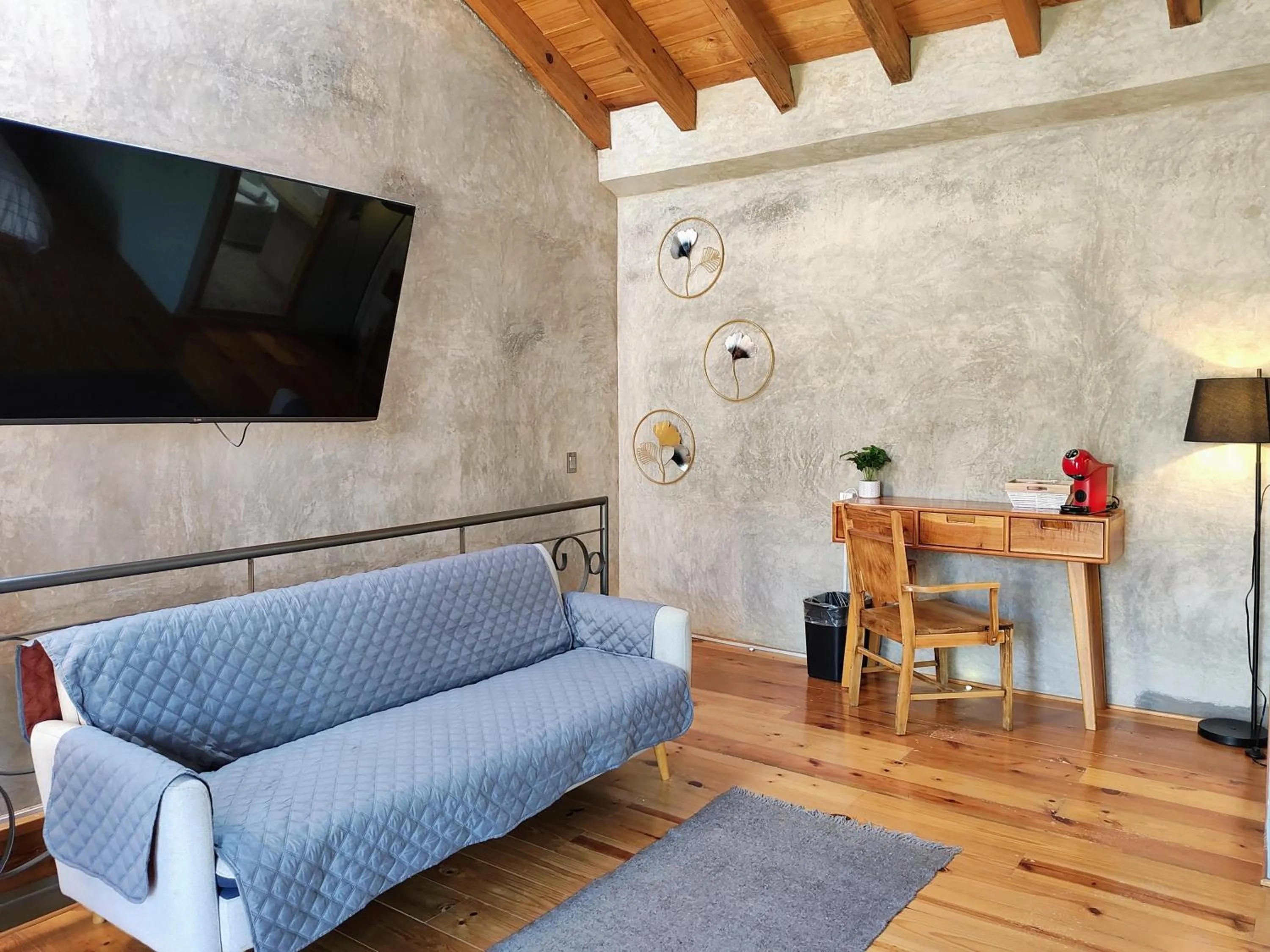 TV and multimedia in Hotel Jardines Del Carmen