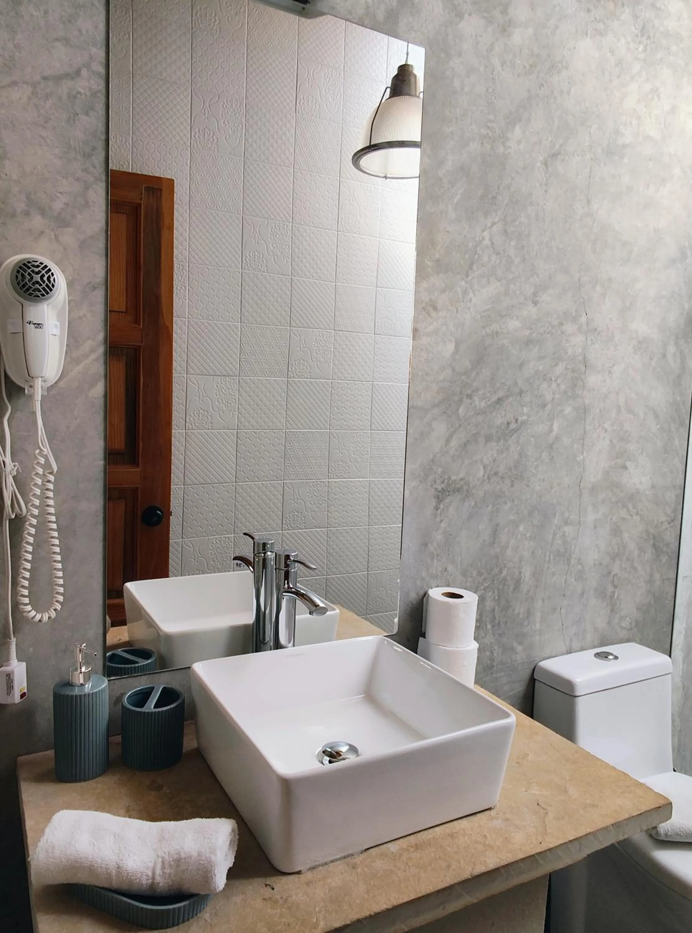 Bathroom in Hotel Jardines Del Carmen