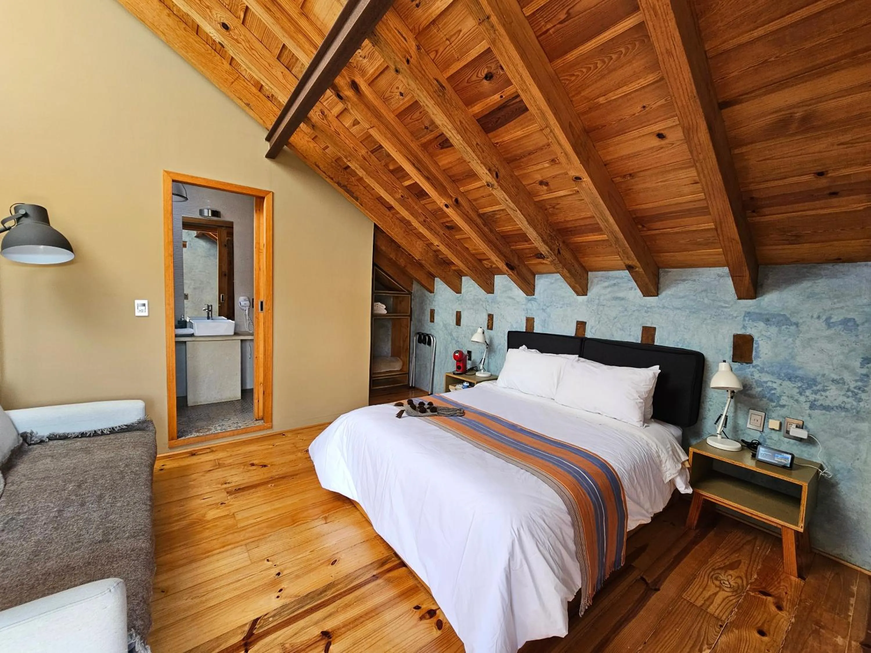 Bedroom, Bed in Hotel Jardines Del Carmen