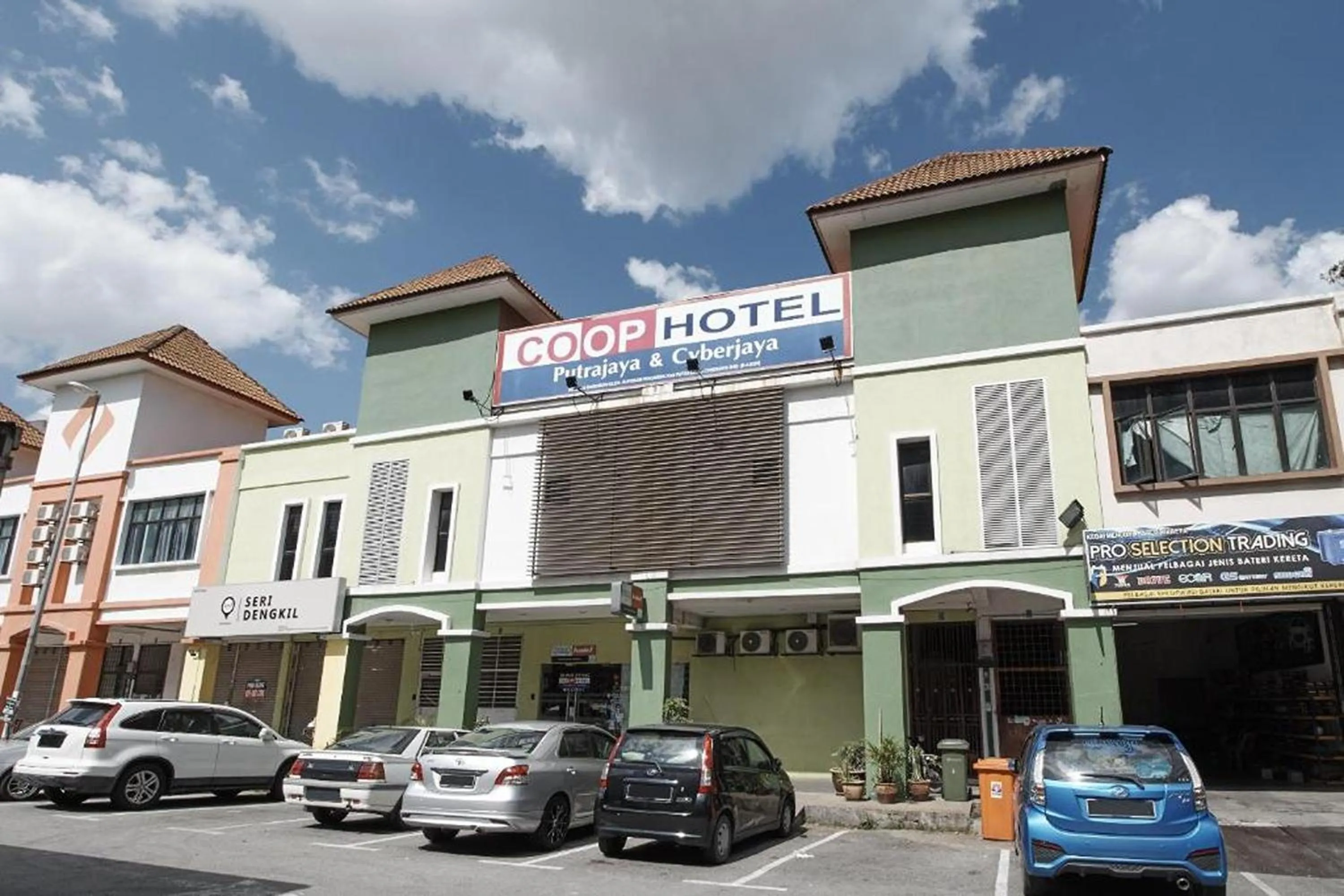 Property building in COOP HOTEL PUTRAJAYA & CYBERJAYA