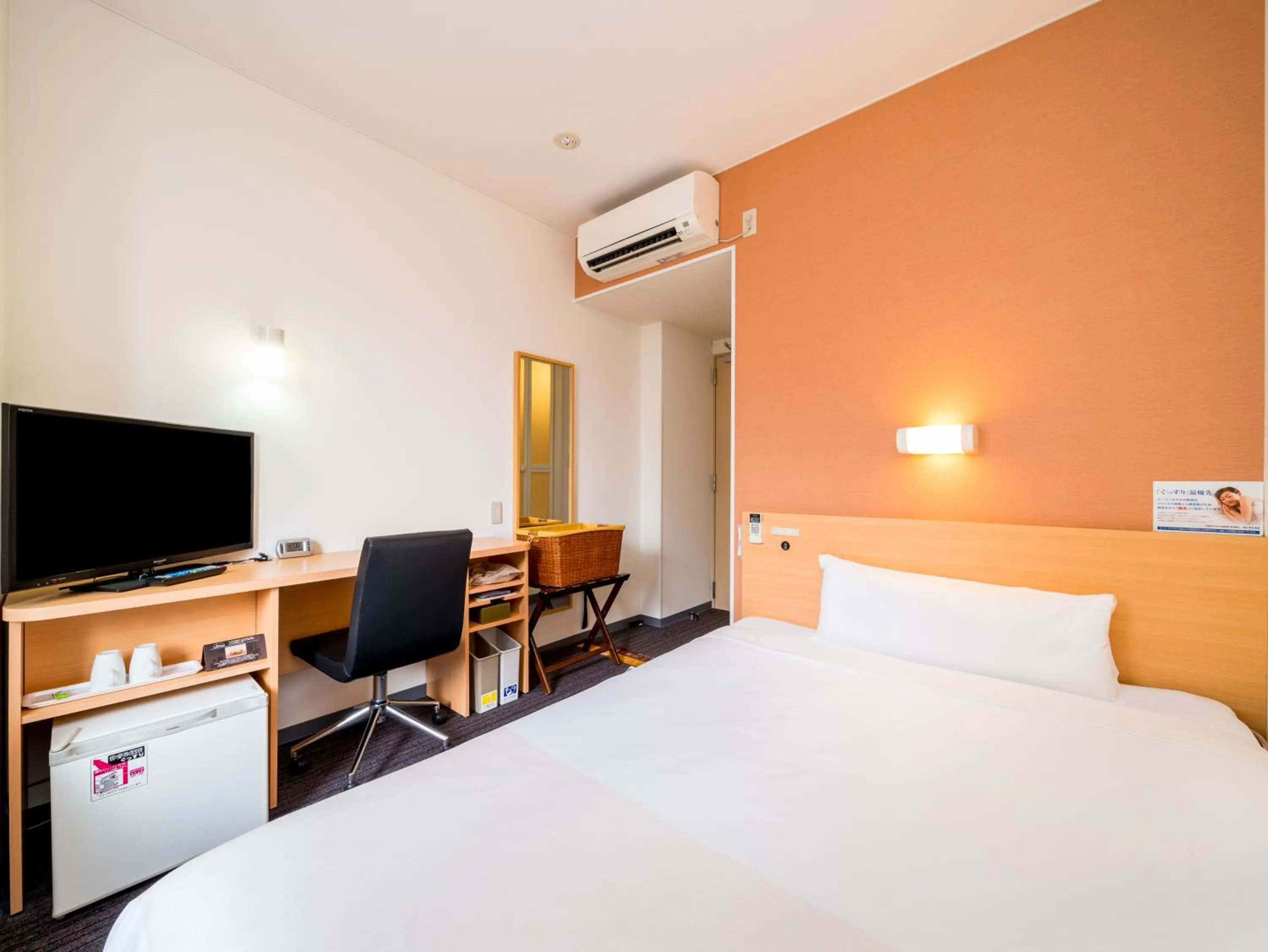 Photo of the whole room, Bed in Super Hotel Nara Yamato Koriyama